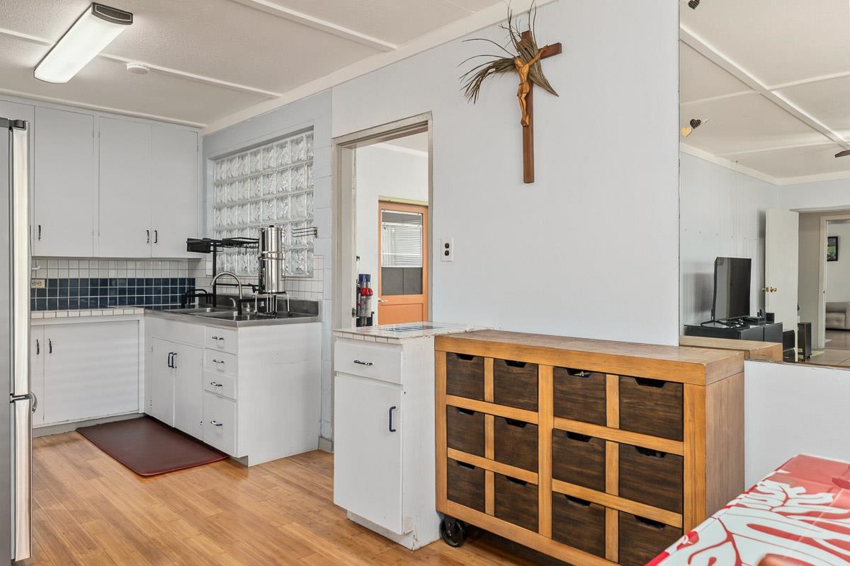 396 Kahiki St Property Photo 40