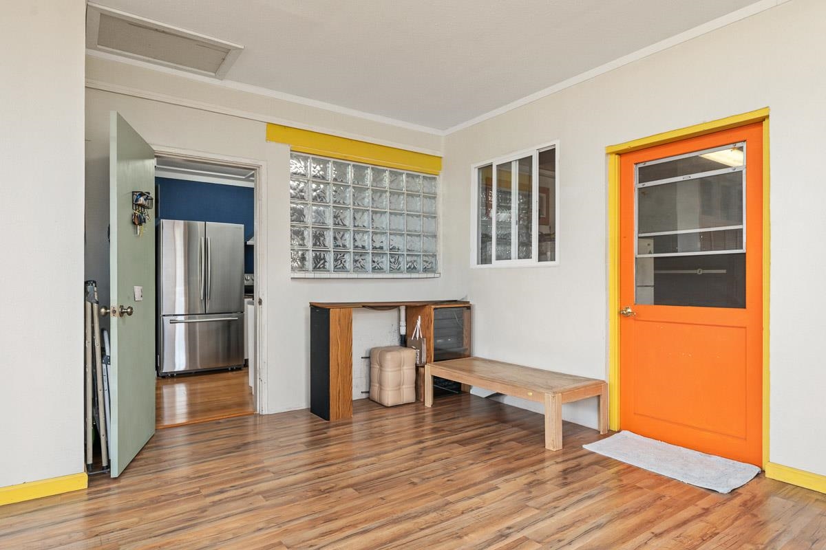 396 Kahiki St Property Photo 44