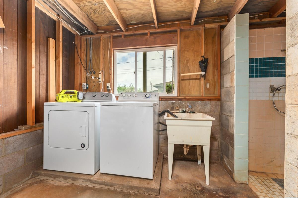 396 Kahiki St Property Photo 46