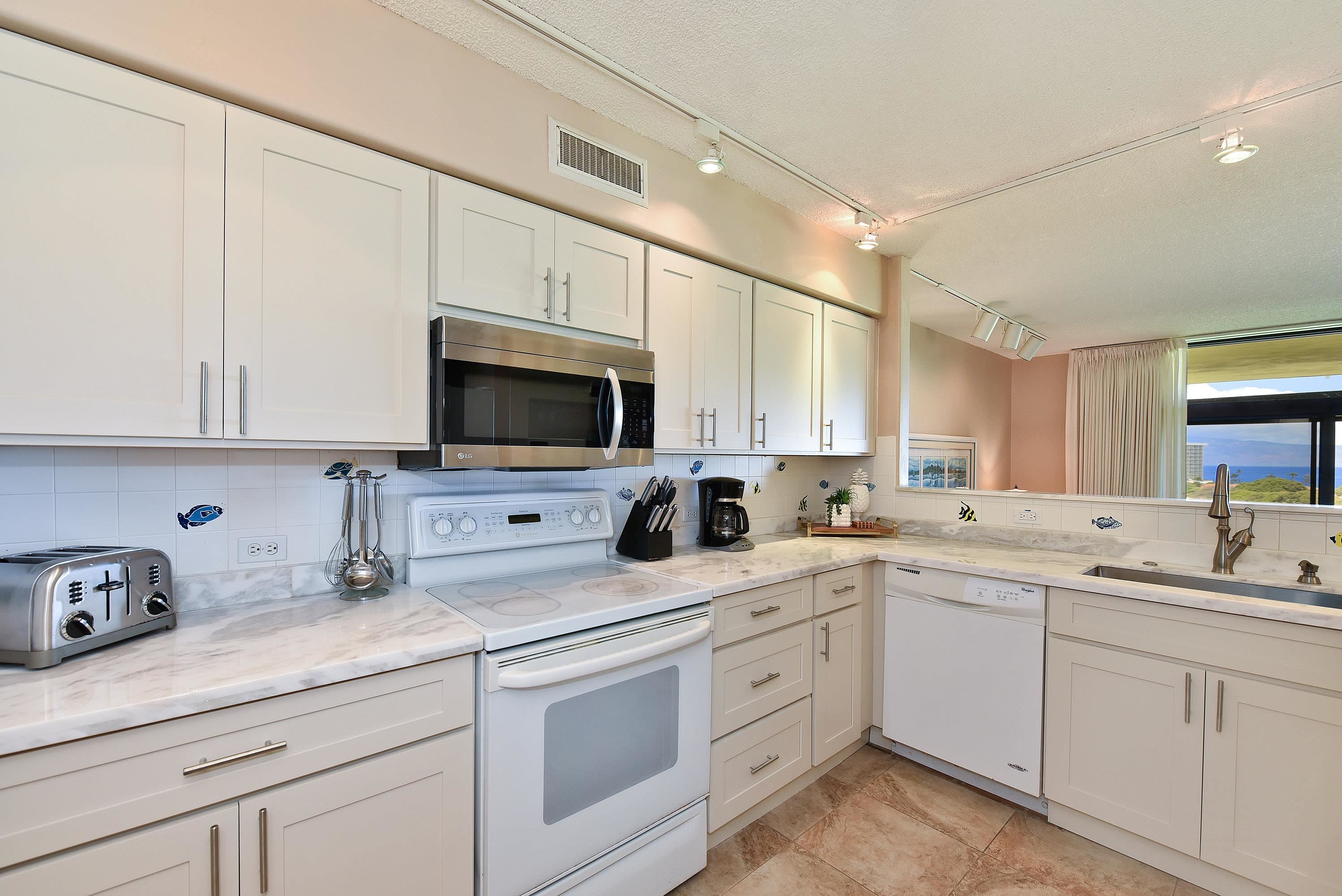 2560 Kekaa Dr Property Photo 23