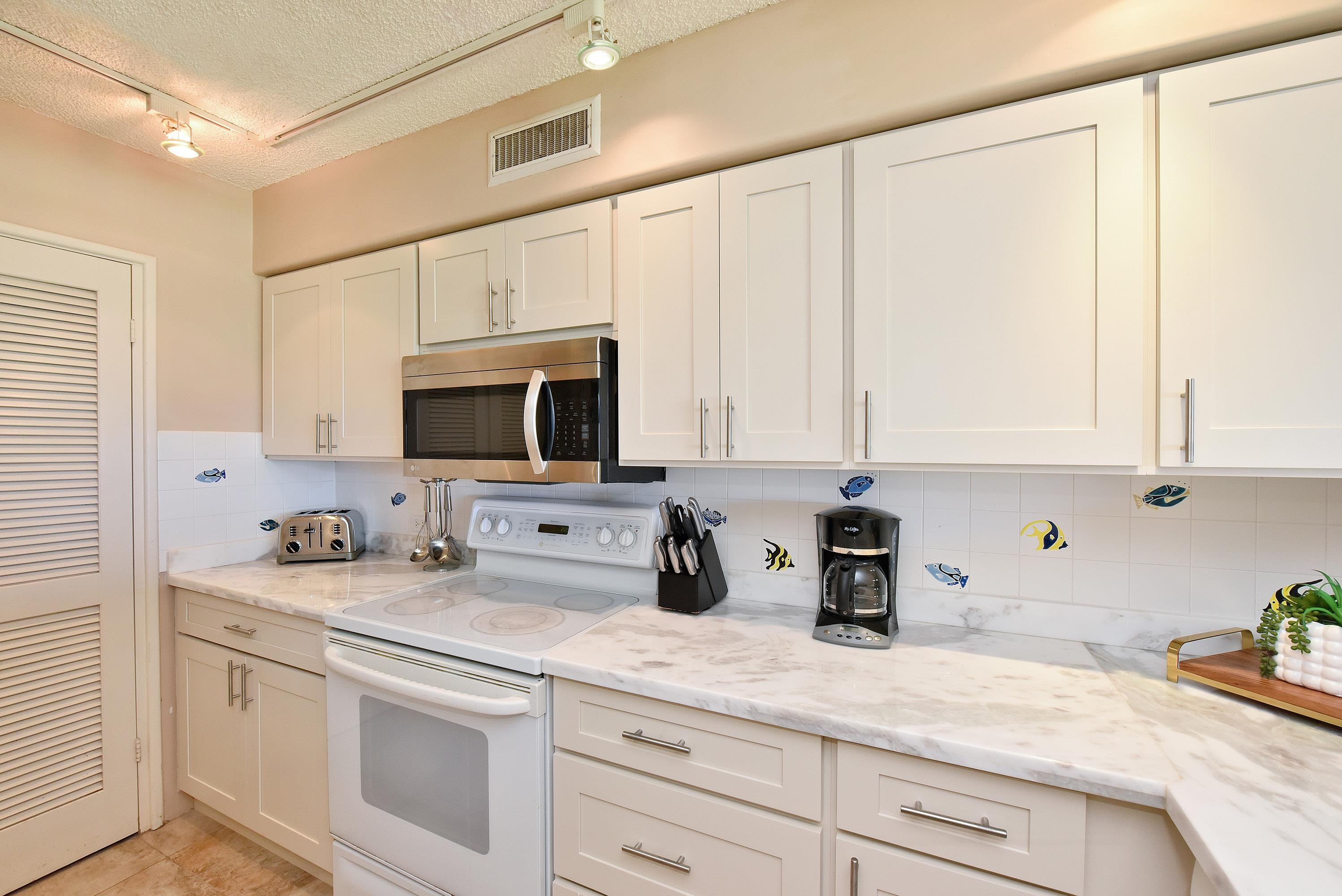 2560 Kekaa Dr Property Photo 25