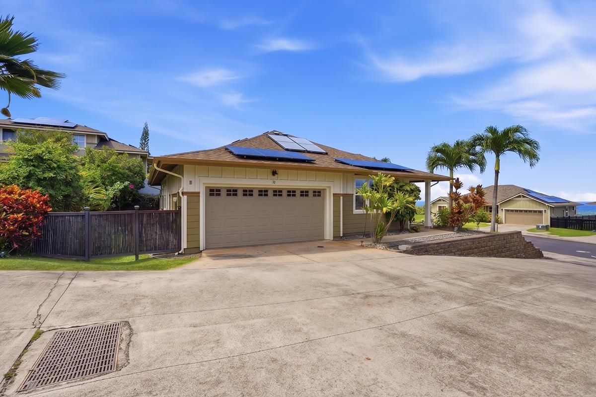 32 Kinohi Loa St Property Photo 2