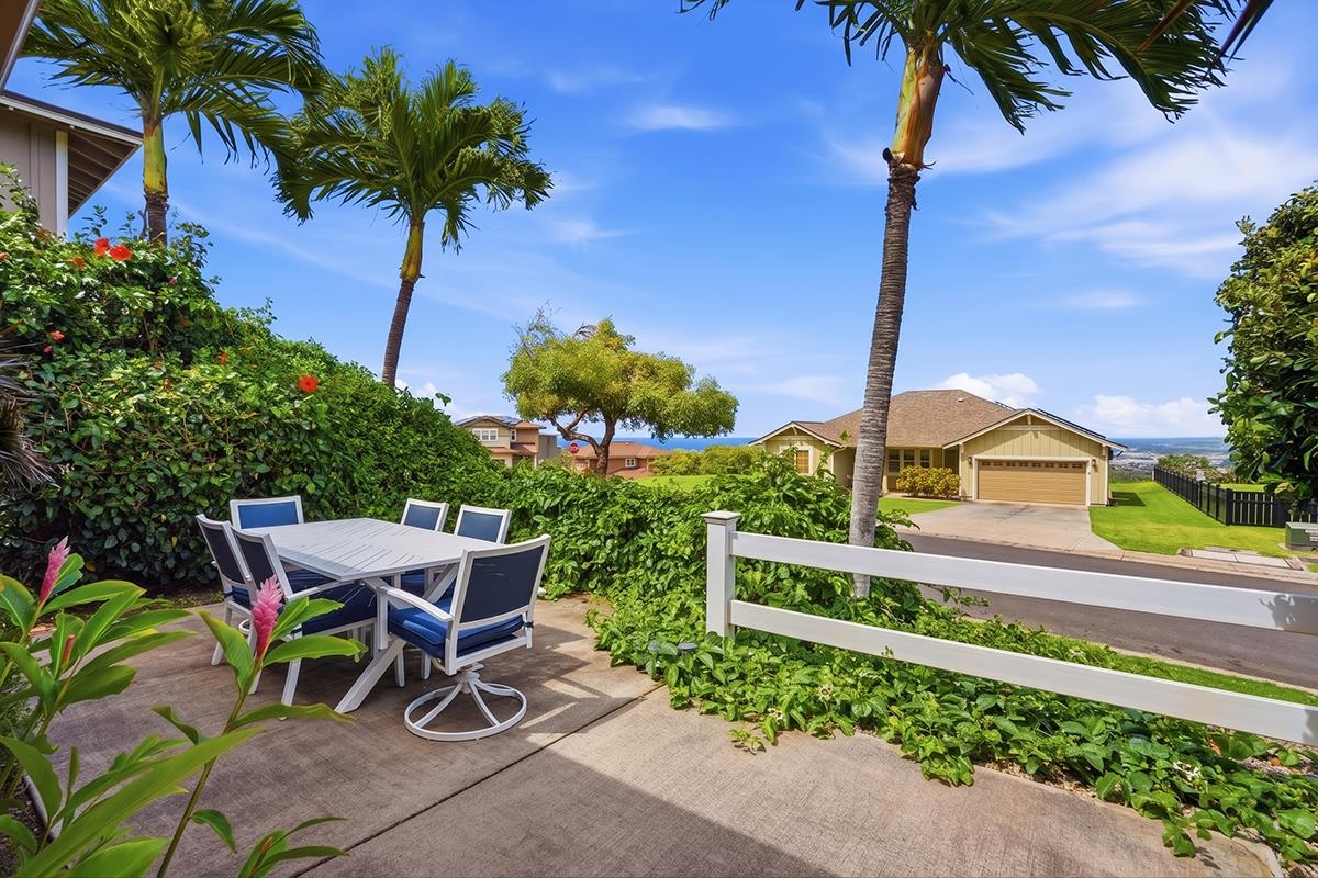 32 Kinohi Loa St Property Photo 4