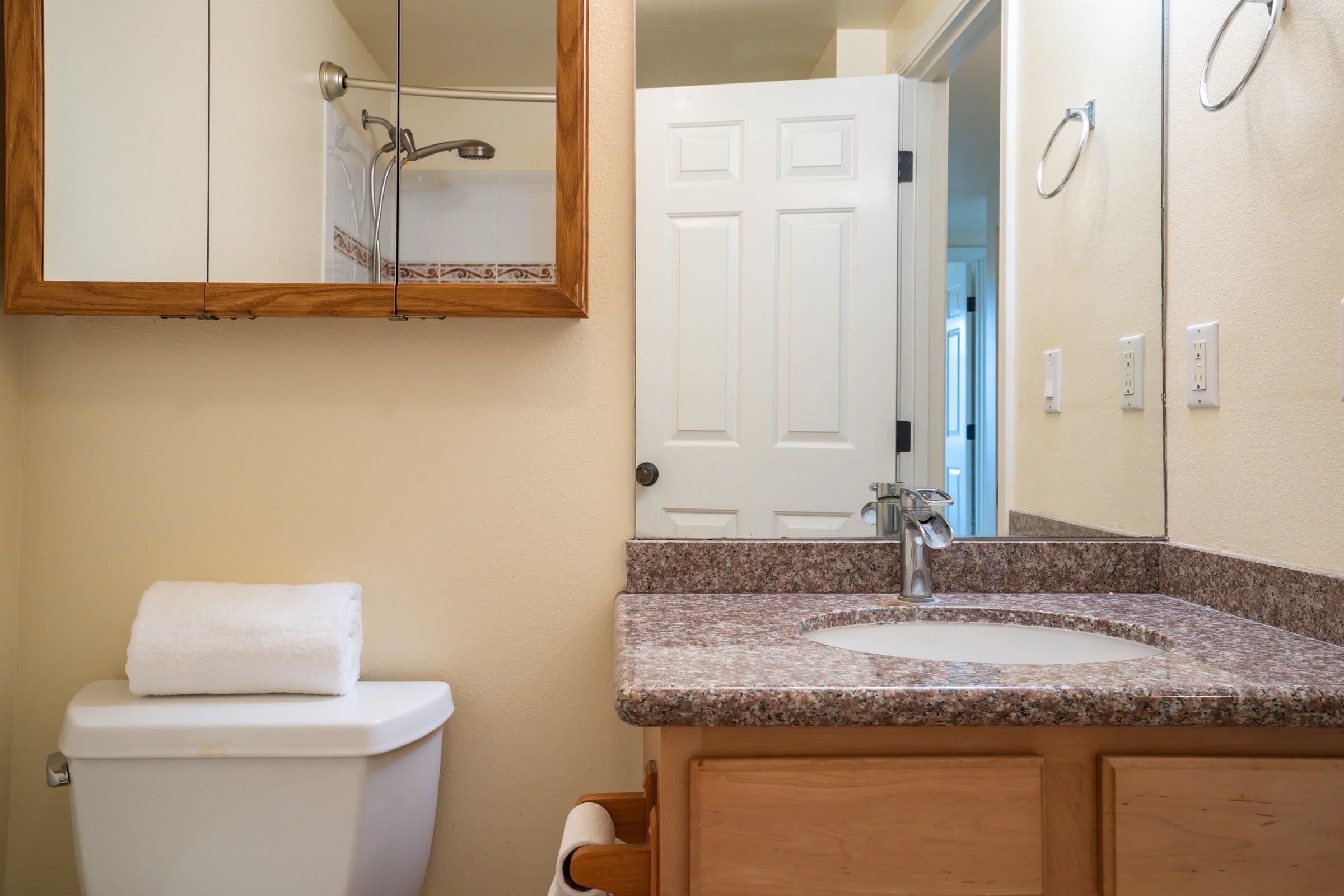 10 Halili Ln Property Photo 16