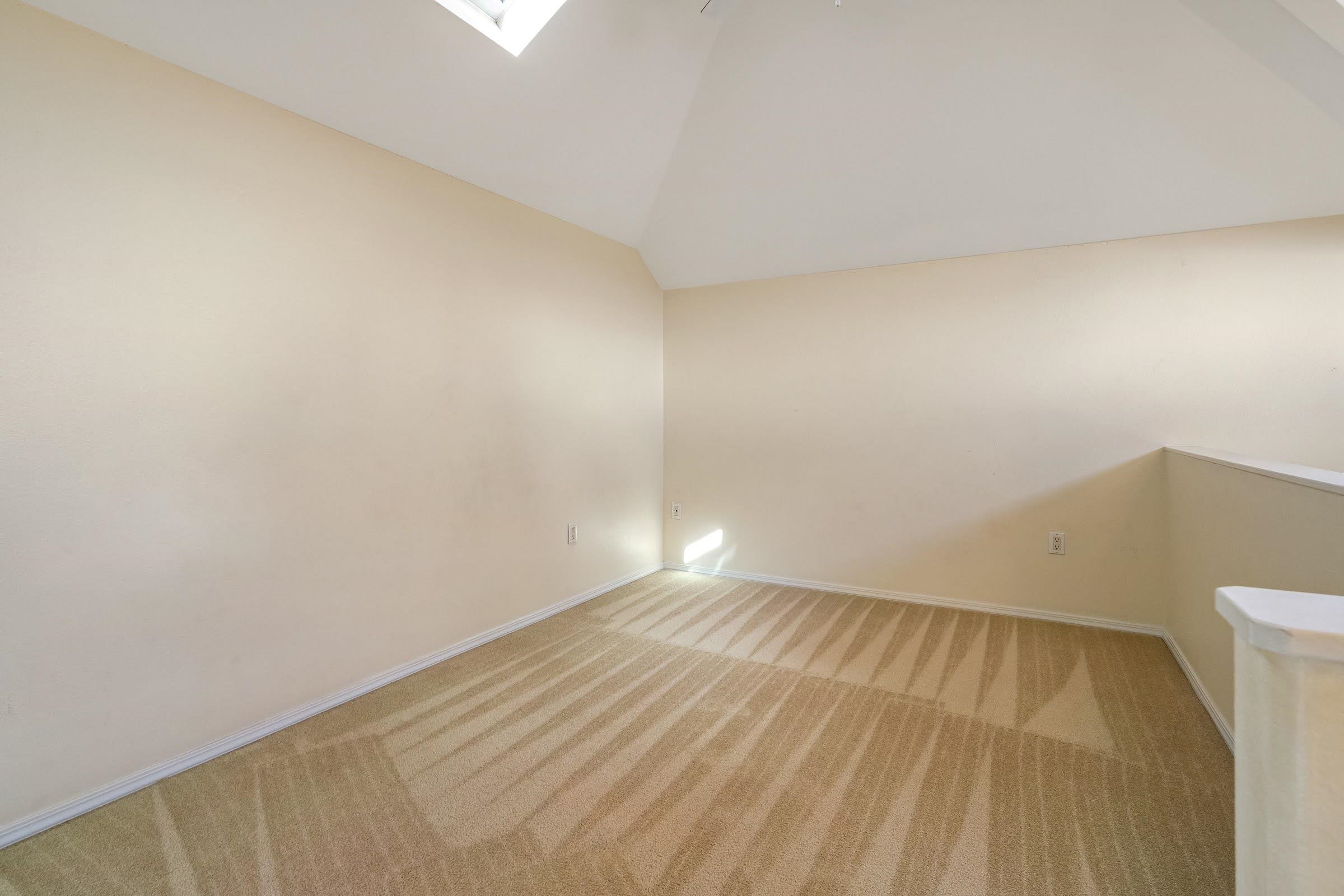 10 Halili Ln Property Photo 28