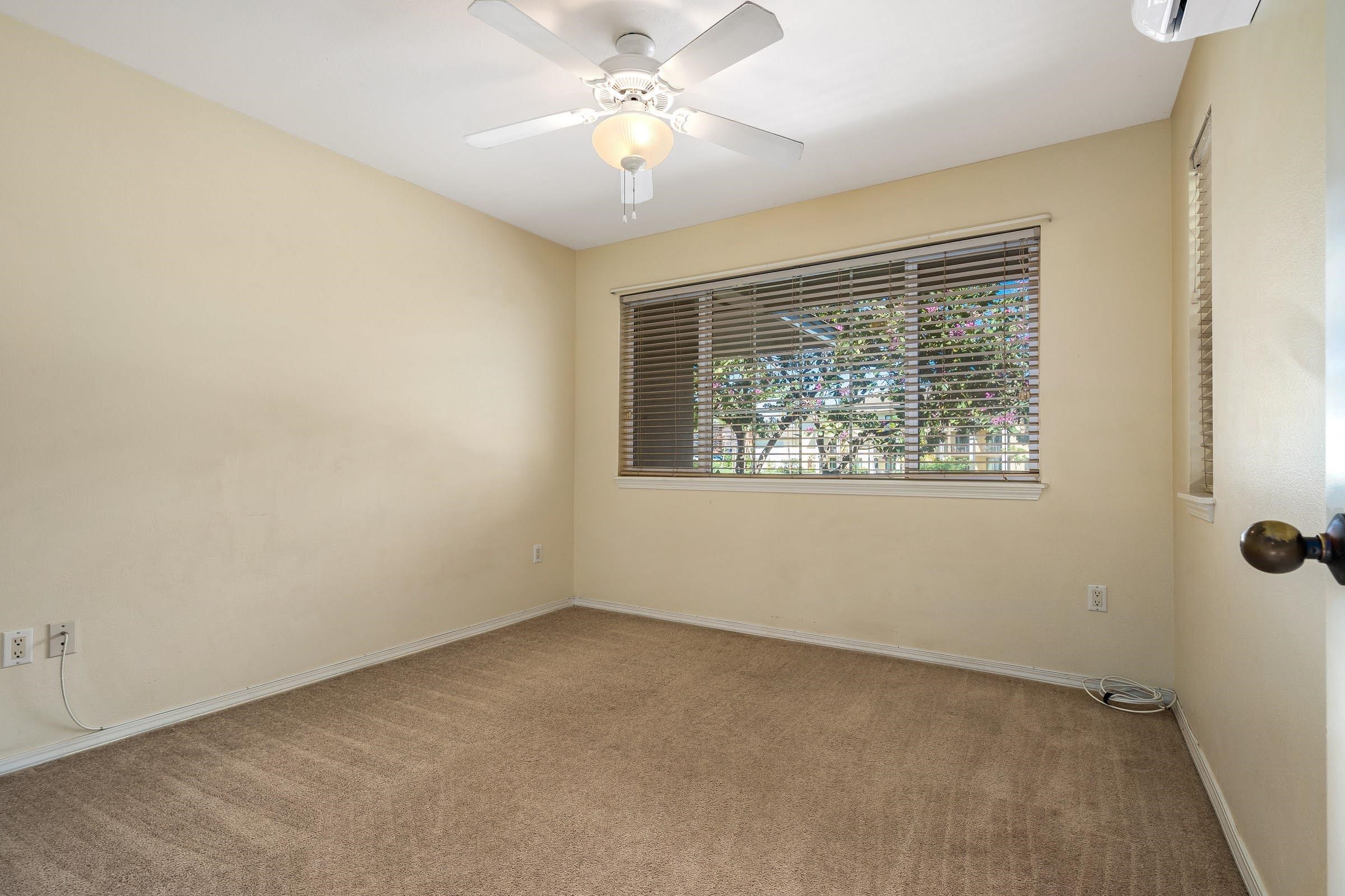 10 Halili Ln Property Photo 33