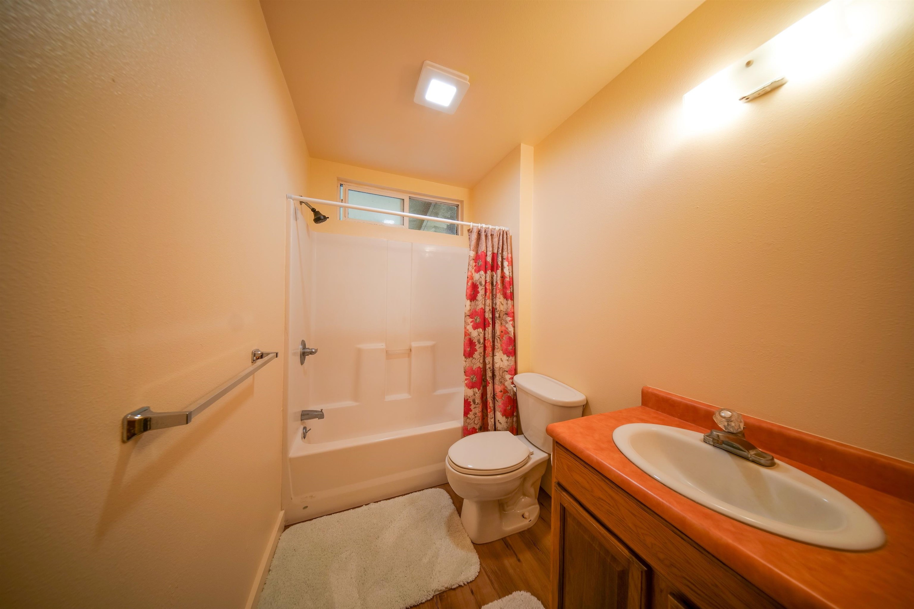 325 Gay St Property Photo 10