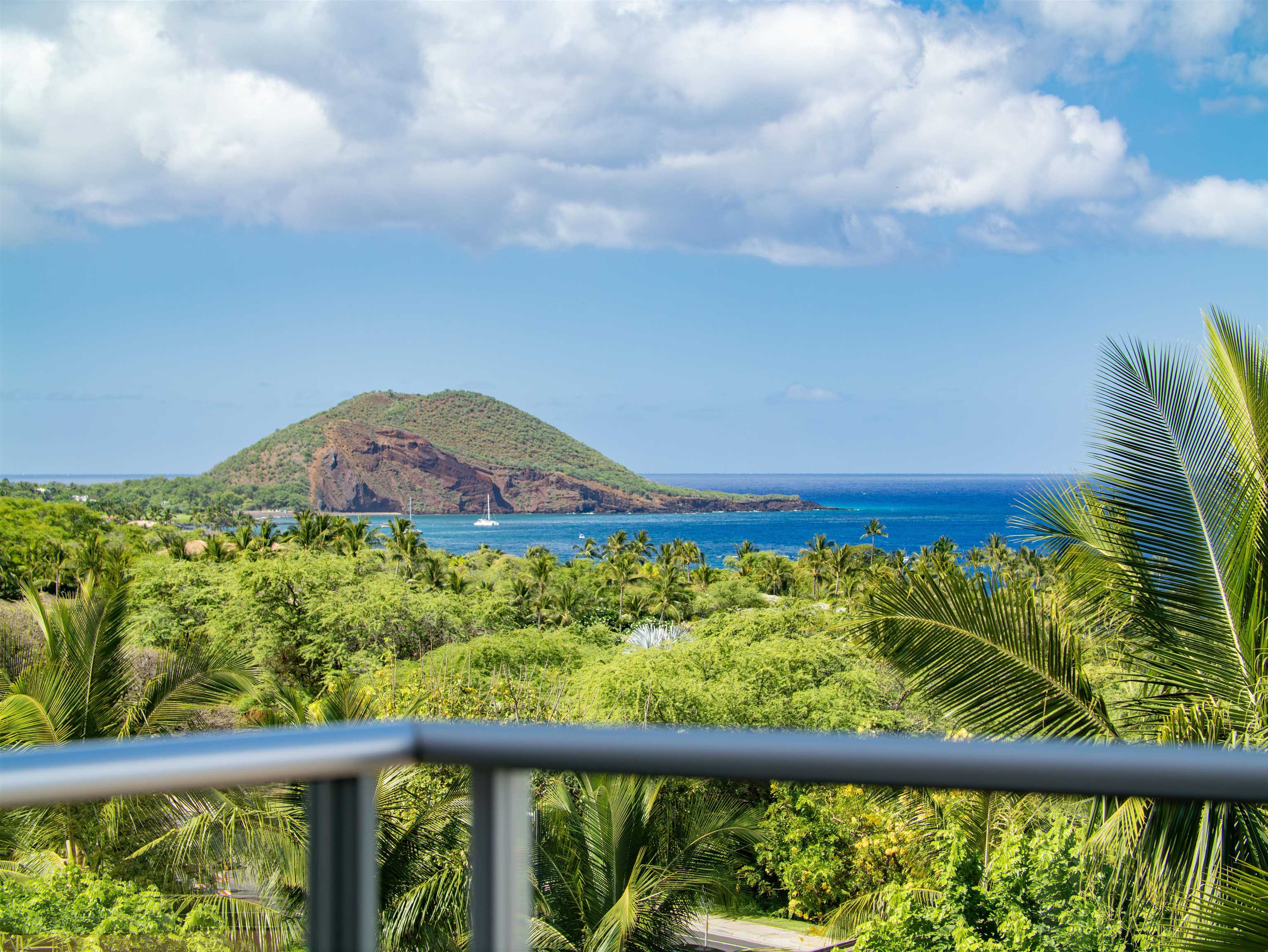 208 Holomoana Way Property Photo 10