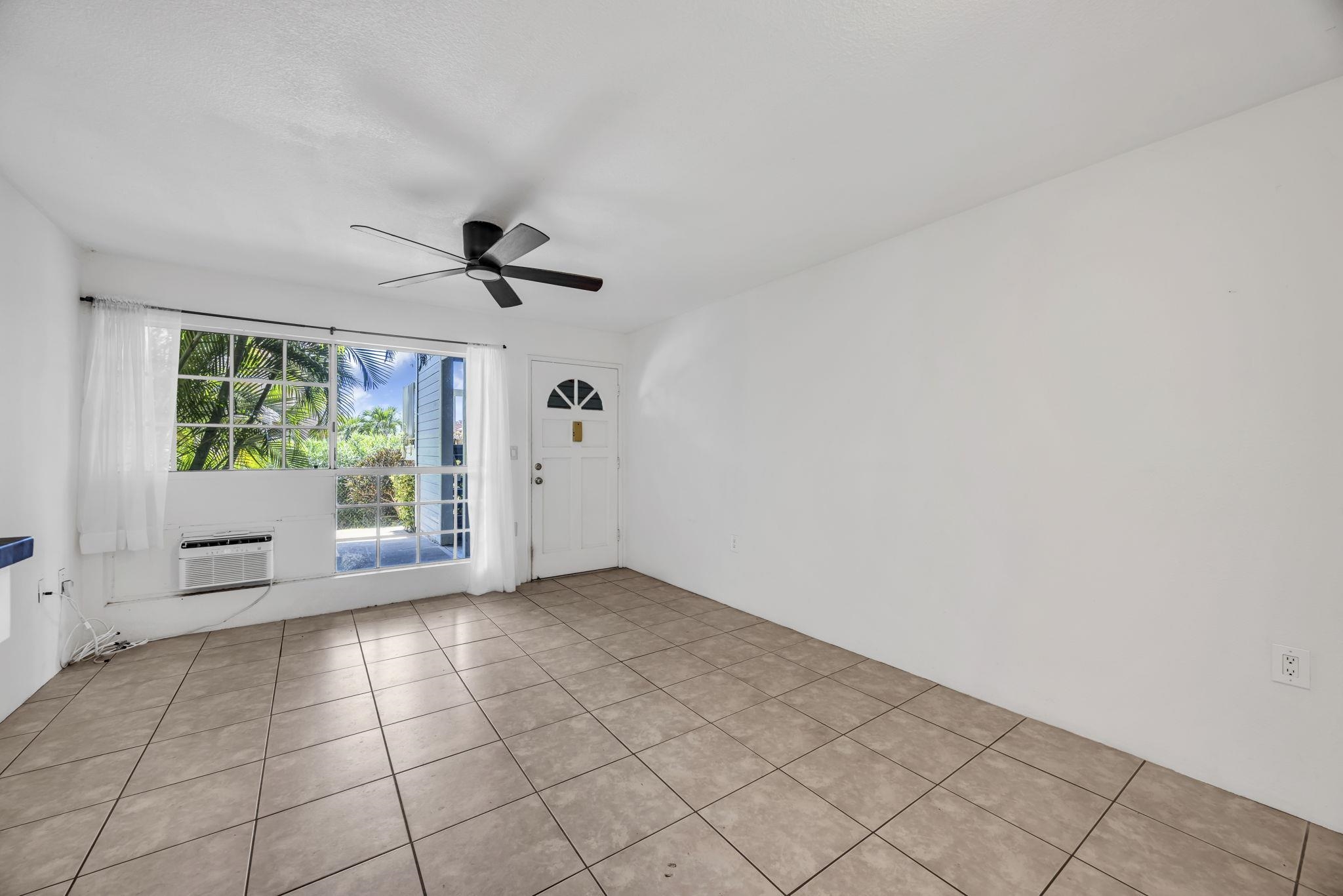 160 Keonekai Rd Property Photo 6