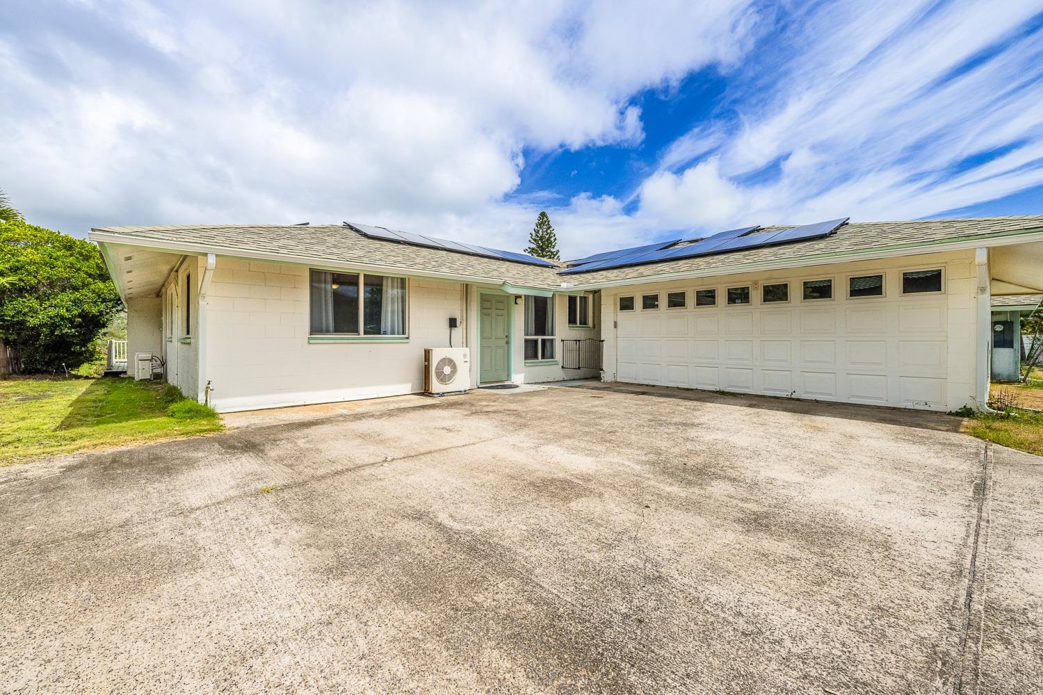 978 Lekeona Loop Property Photo 2
