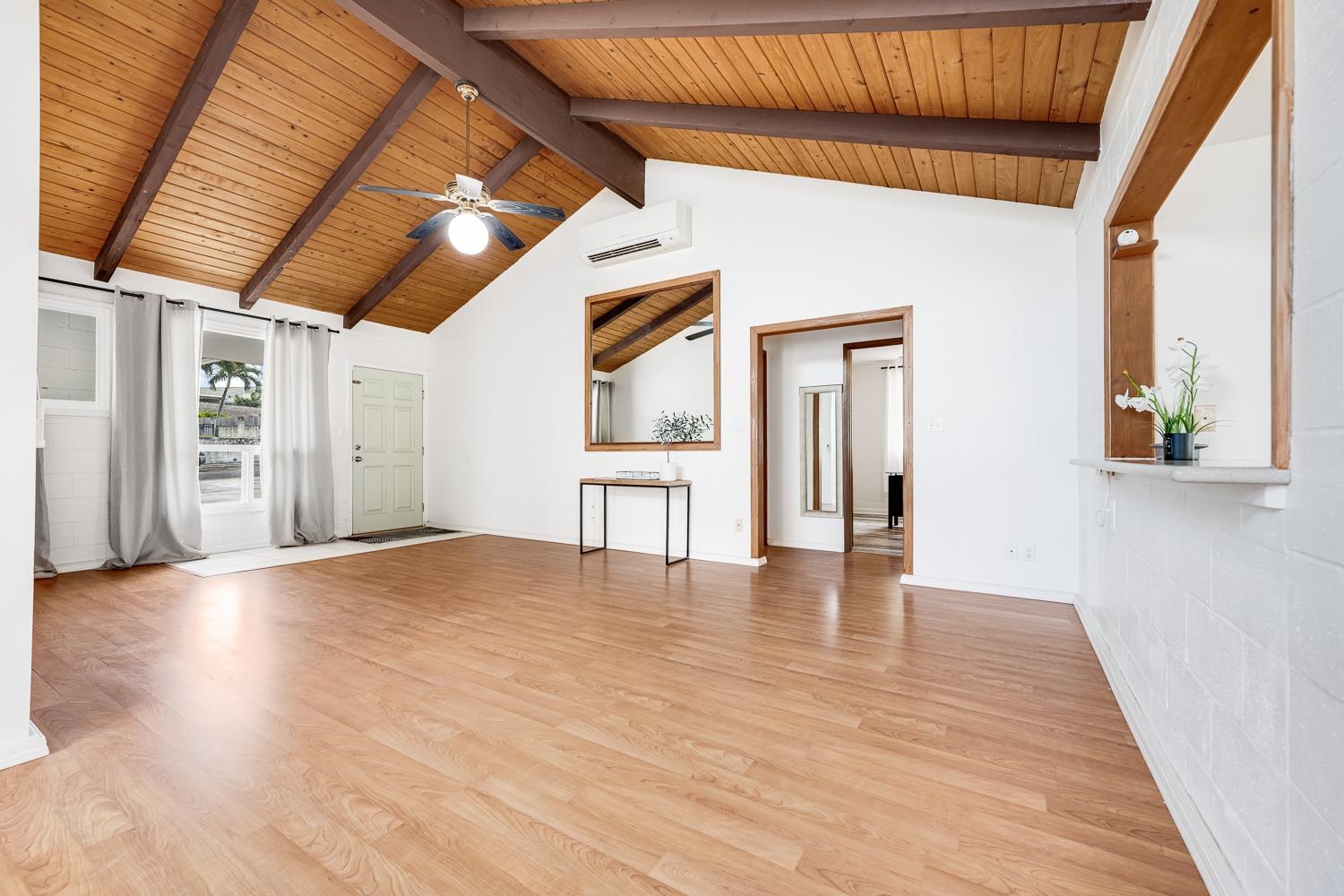 978 Lekeona Loop Property Photo 9