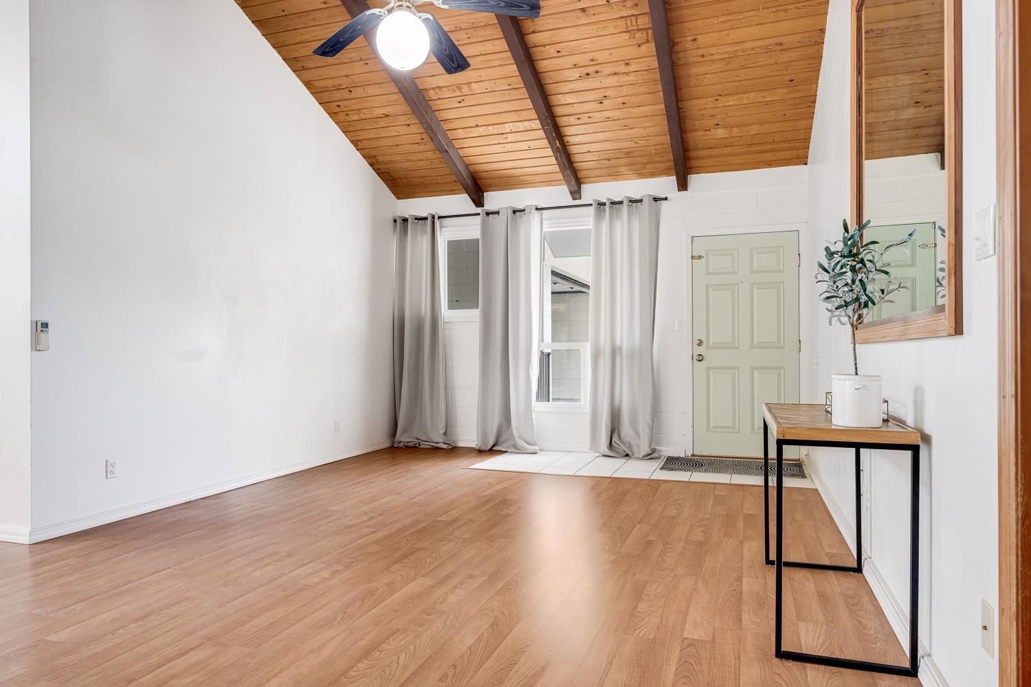 978 Lekeona Loop Property Photo 10