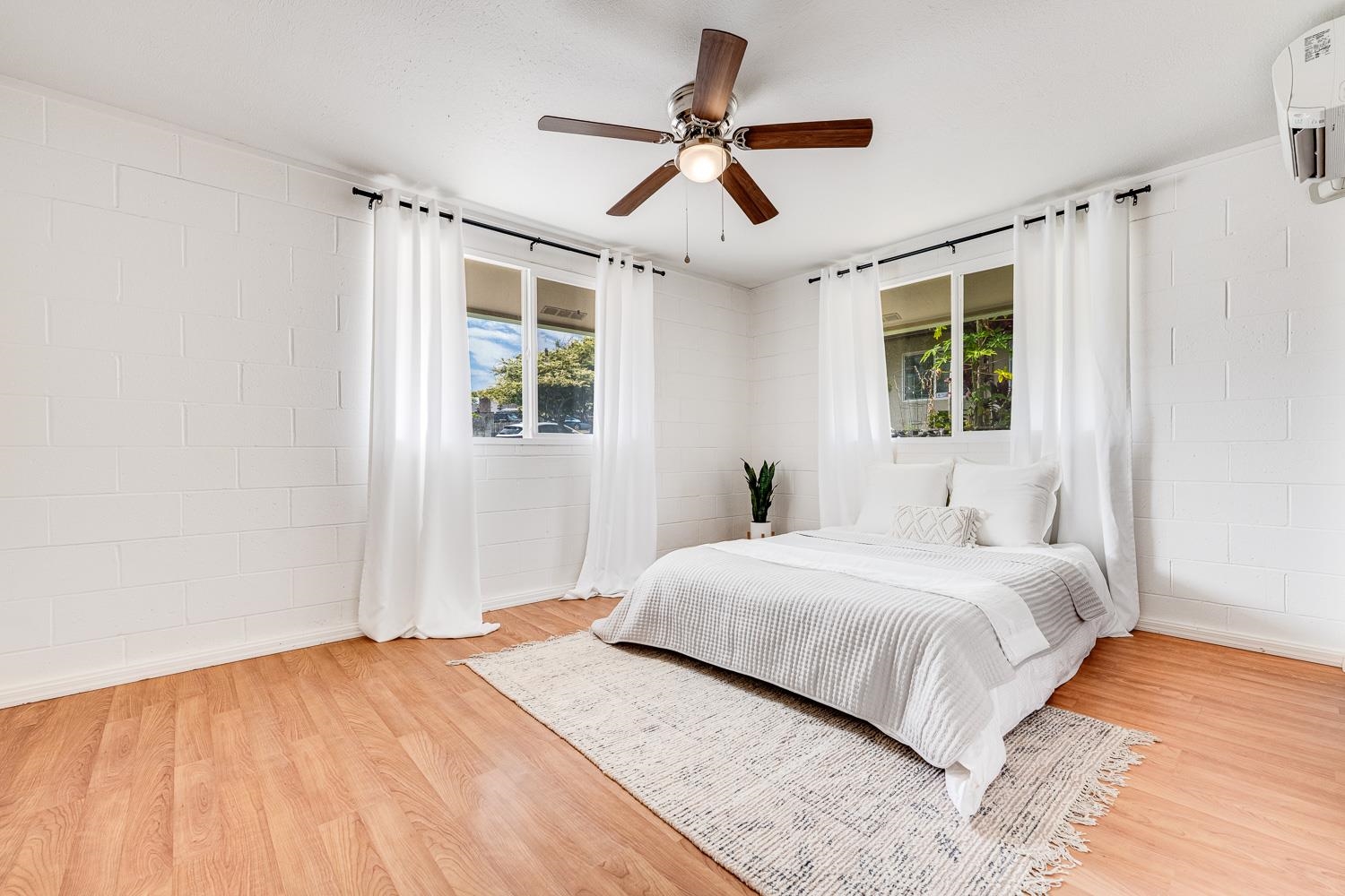 978 Lekeona Loop Property Photo 12