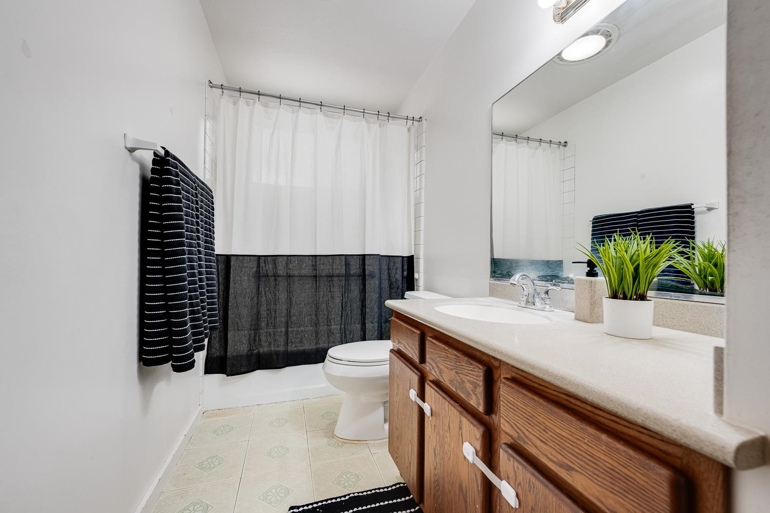 978 Lekeona Loop Property Photo 17