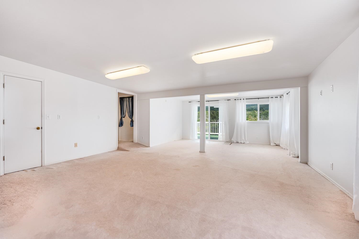 978 Lekeona Loop Property Photo 24