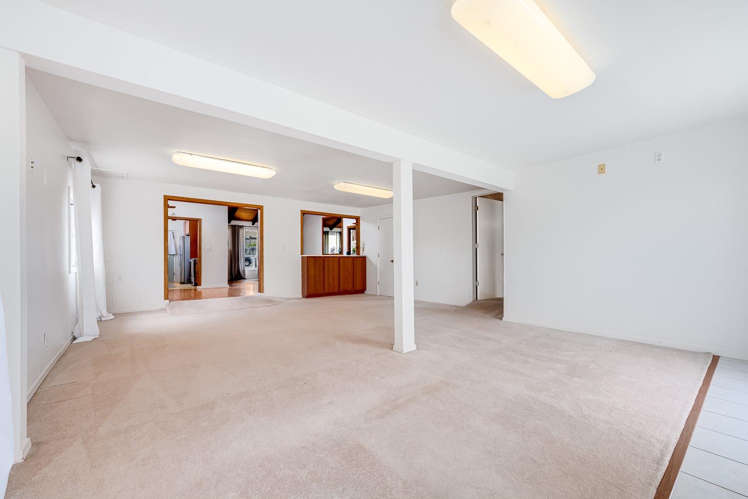 978 Lekeona Loop Property Photo 27