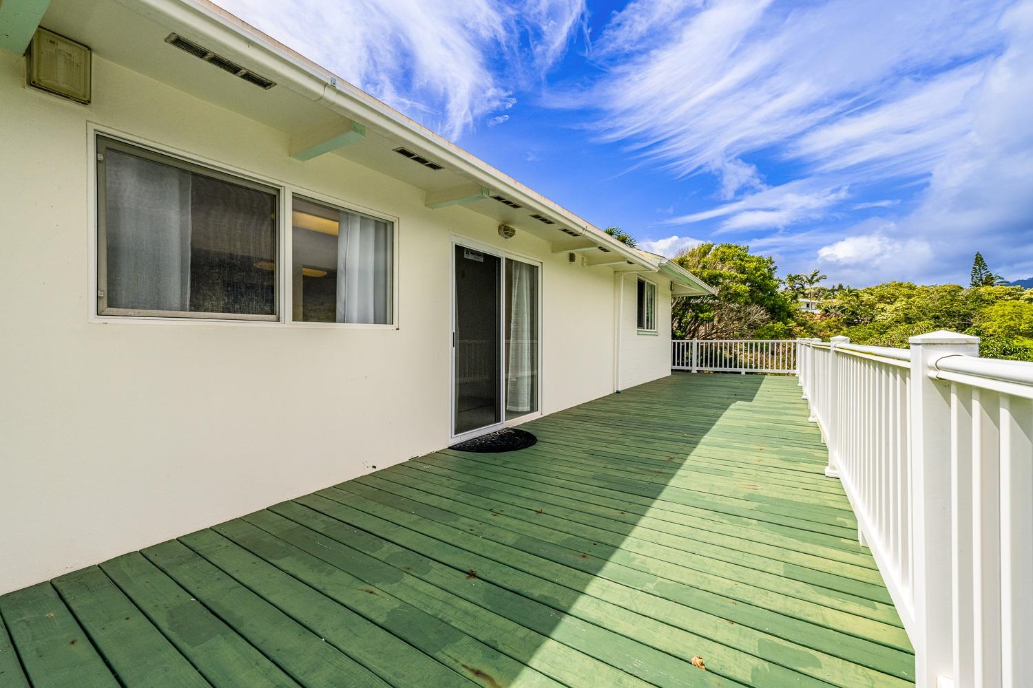 978 Lekeona Loop Property Photo 31