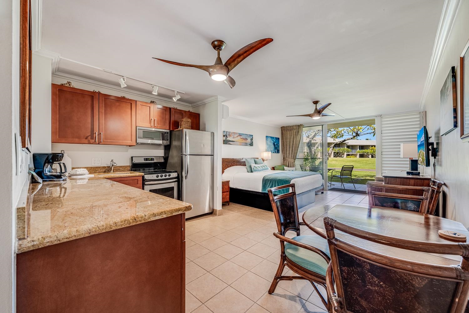 5315 Lower Honoapiilani Rd Property Photo 3