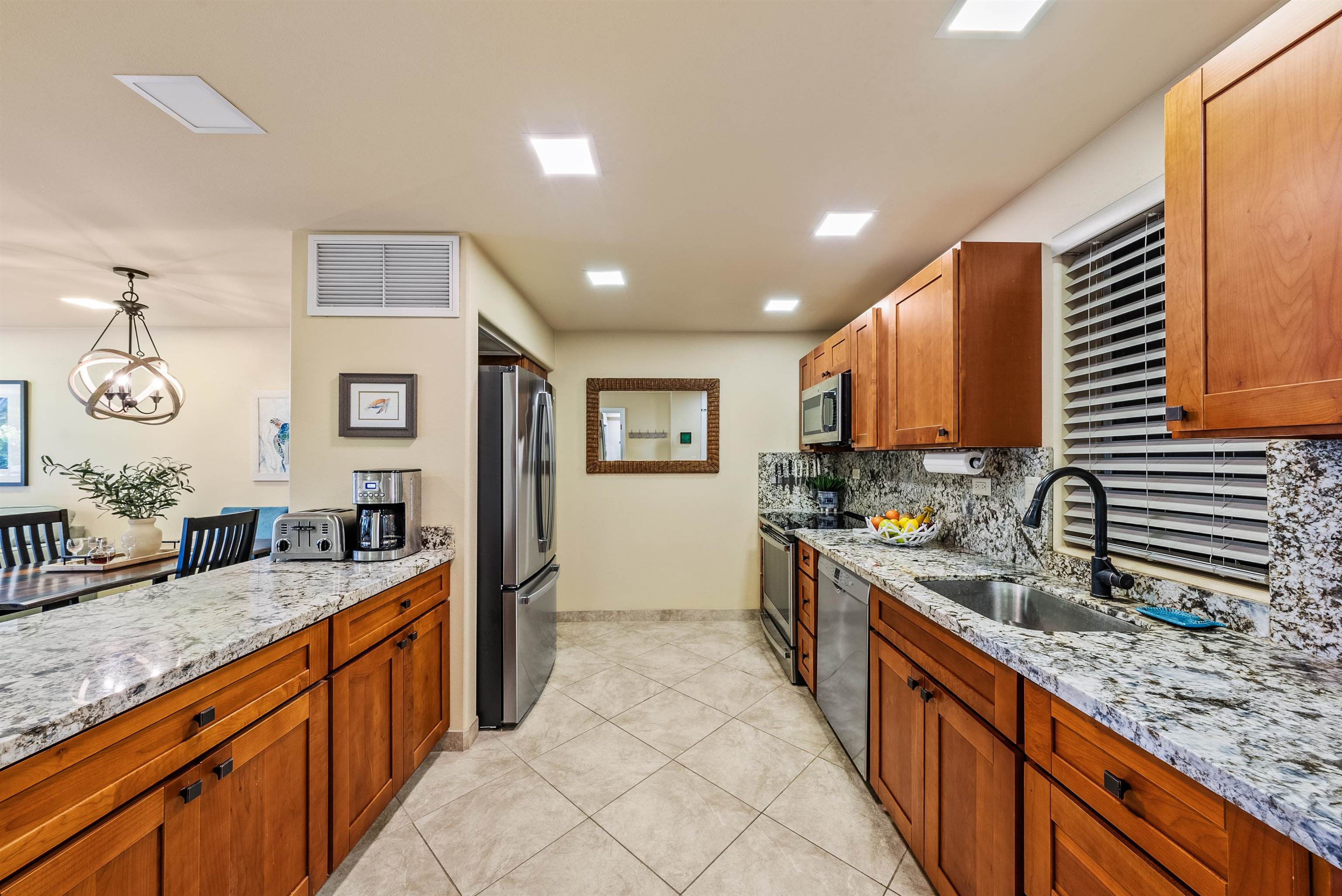 2661 Kekaa Dr Property Photo 6