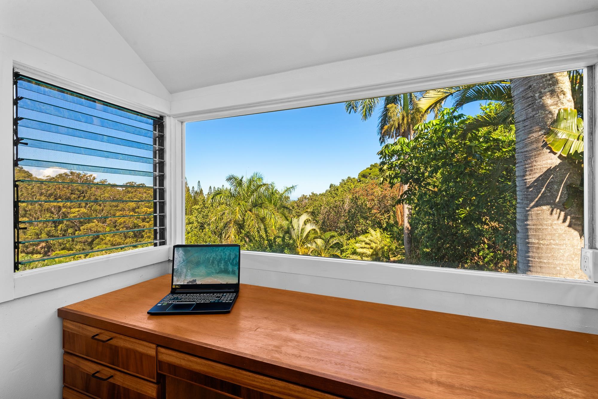 799 Hamana Pl Property Photo 2