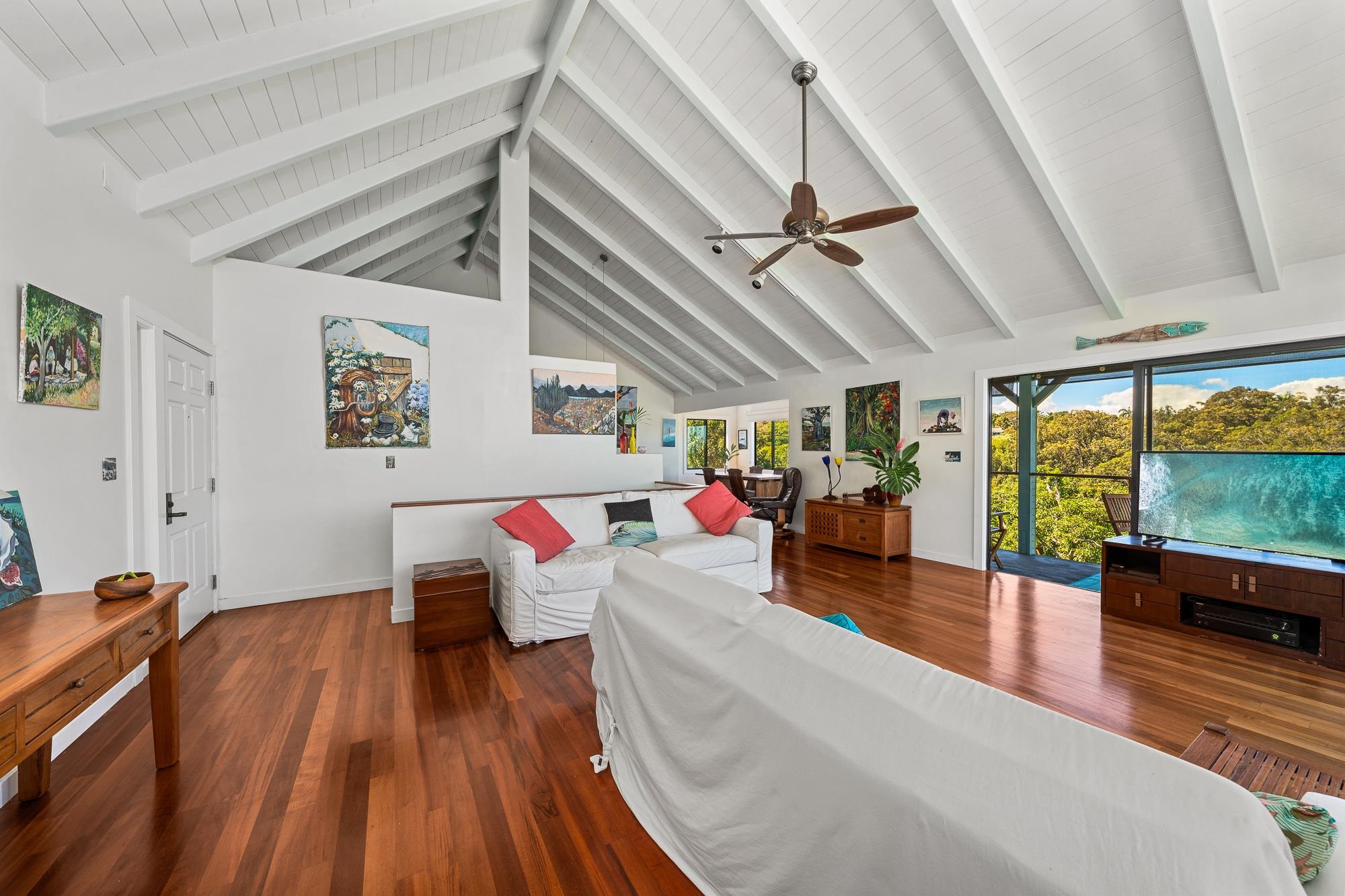 799 Hamana Pl Property Photo 3