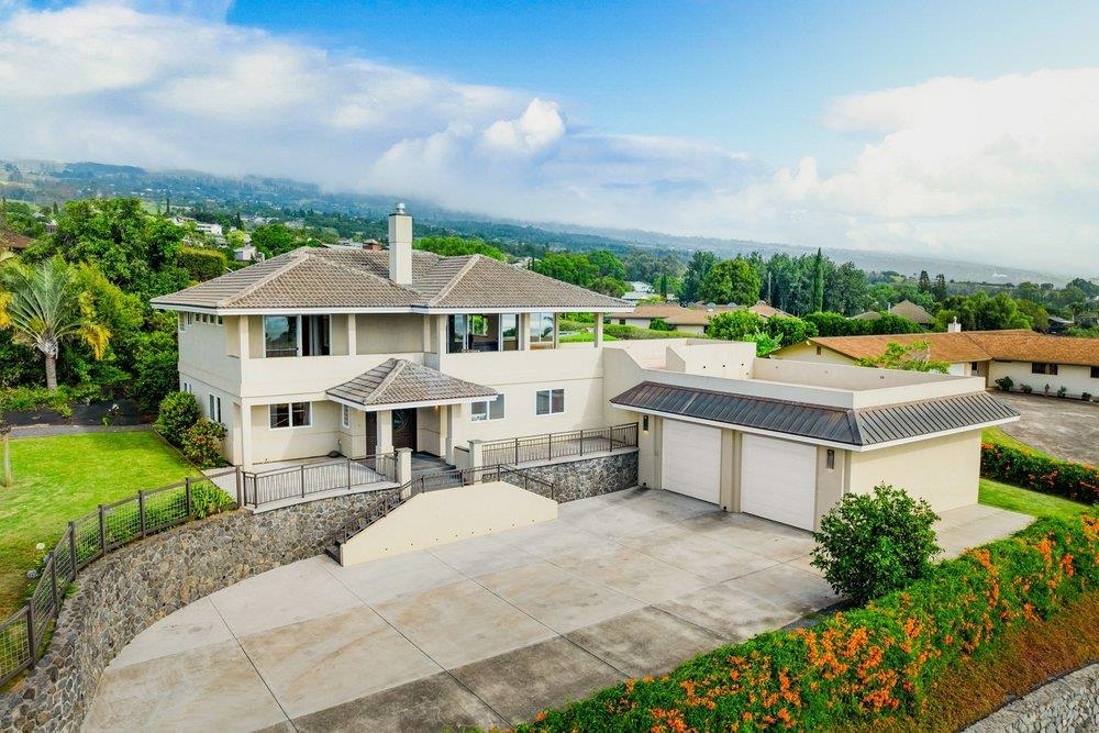 56 Lopaka Pl Property Photo 3