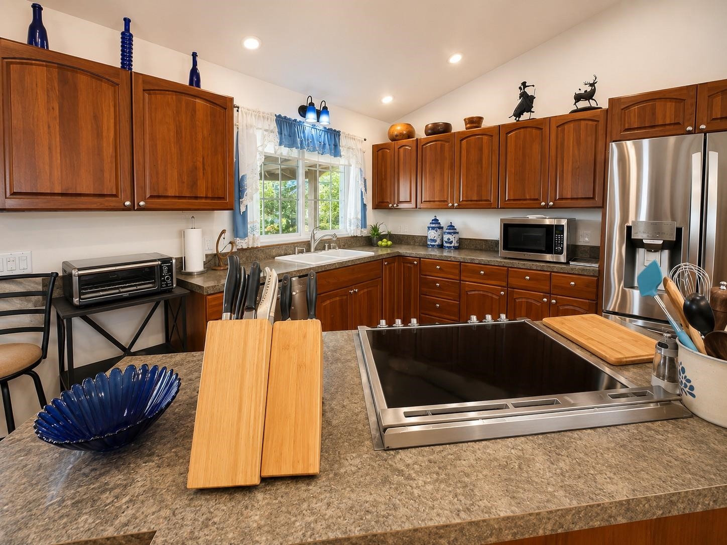1633 Farrington Ave Property Photo 14