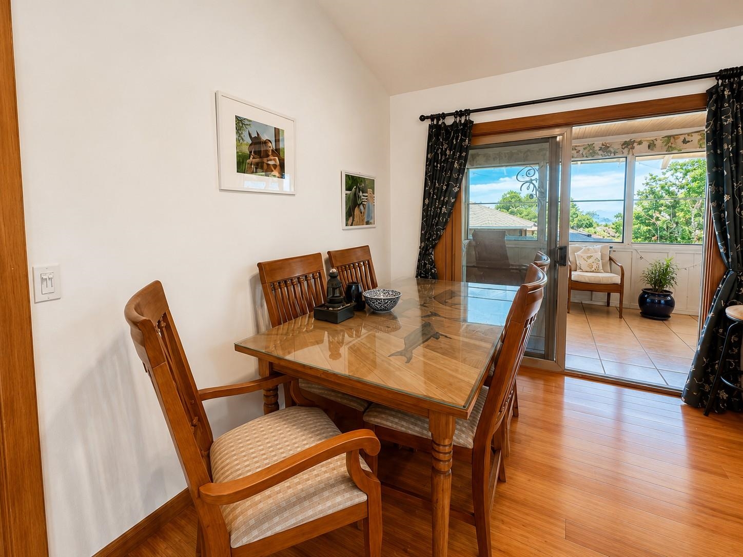 1633 Farrington Ave Property Photo 16