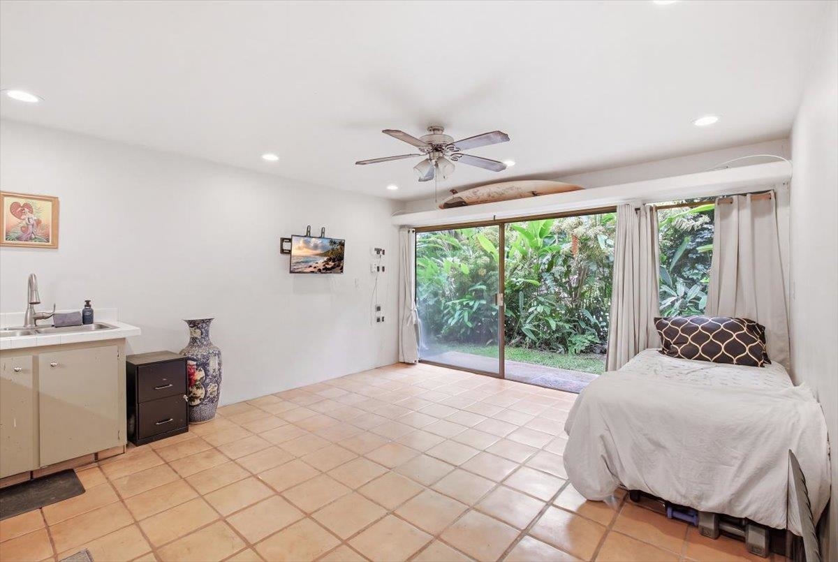 2140 Awihi Pl Property Photo 2