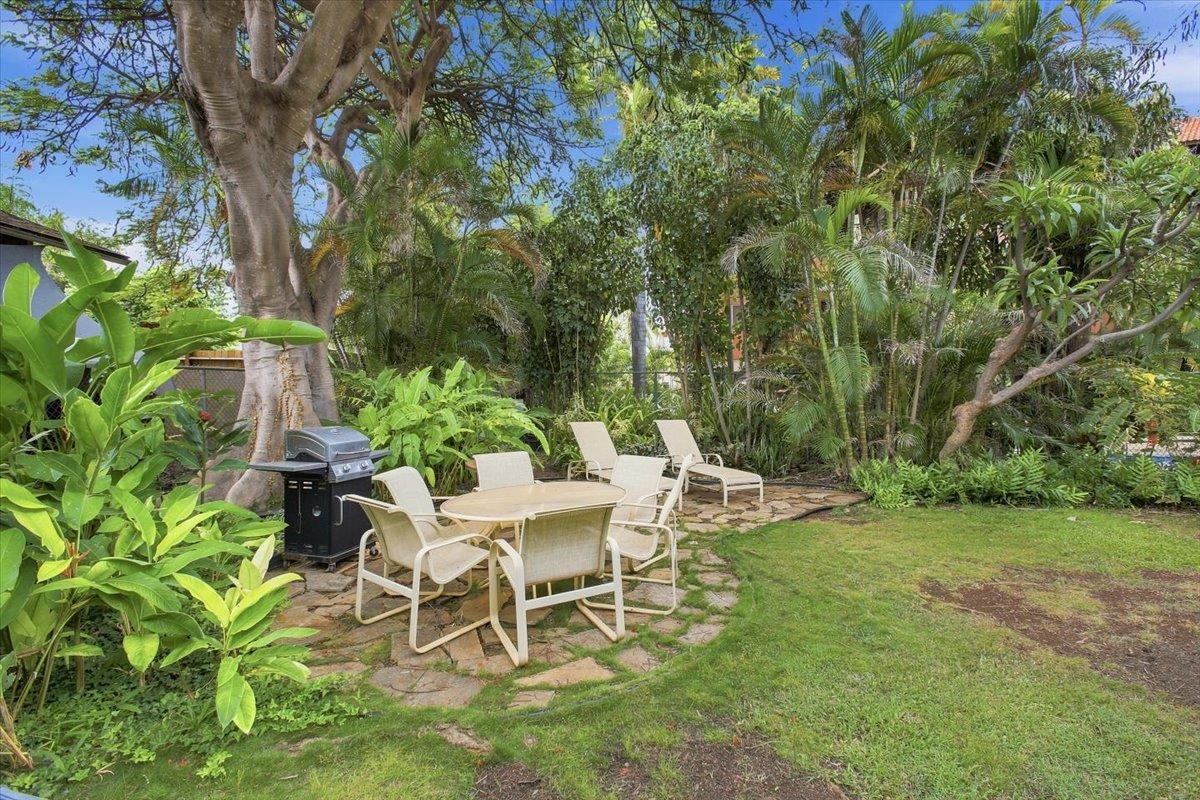 2140 Awihi Pl Property Photo 25