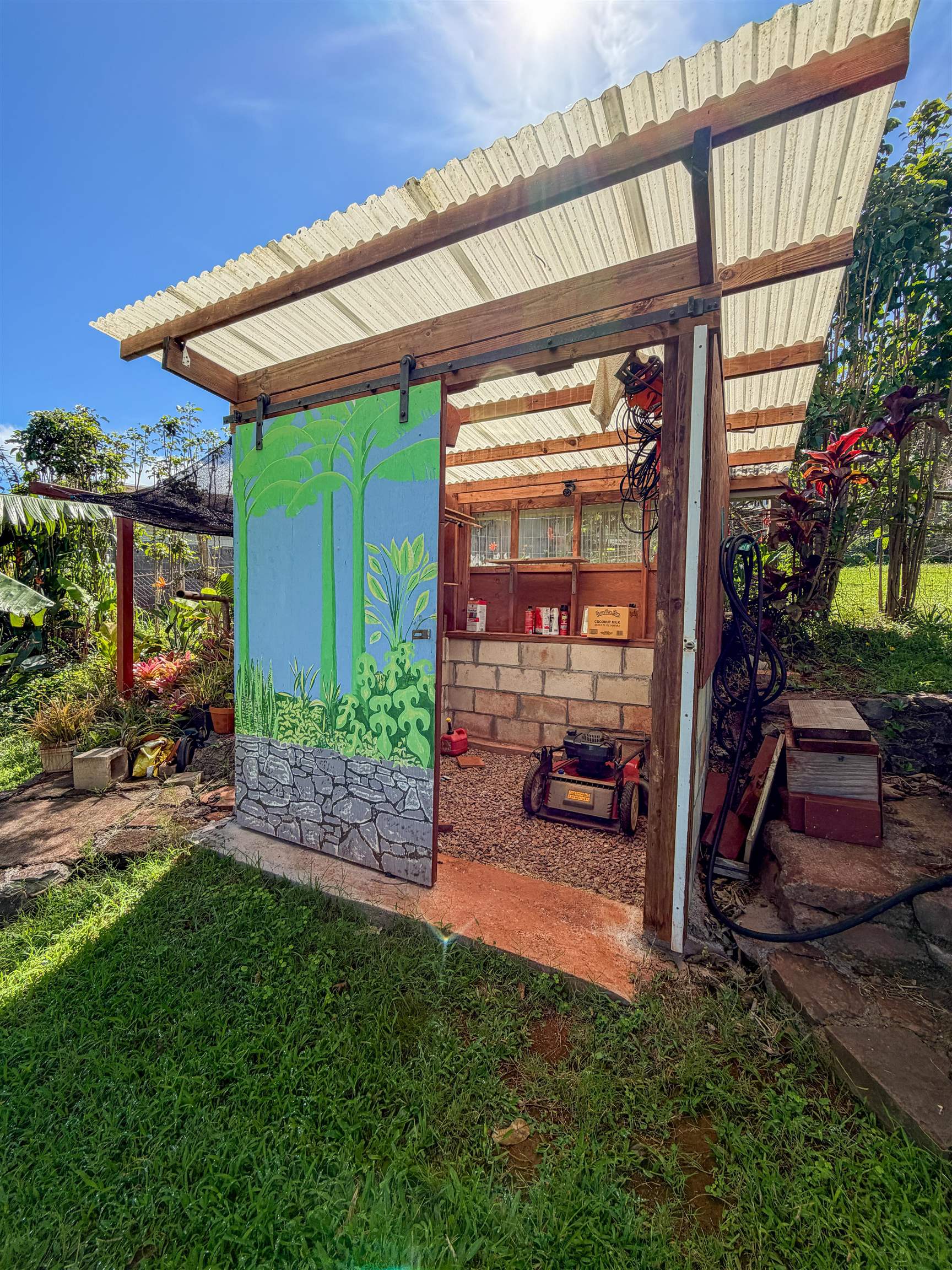 2129 Akeu Way Property Photo 16