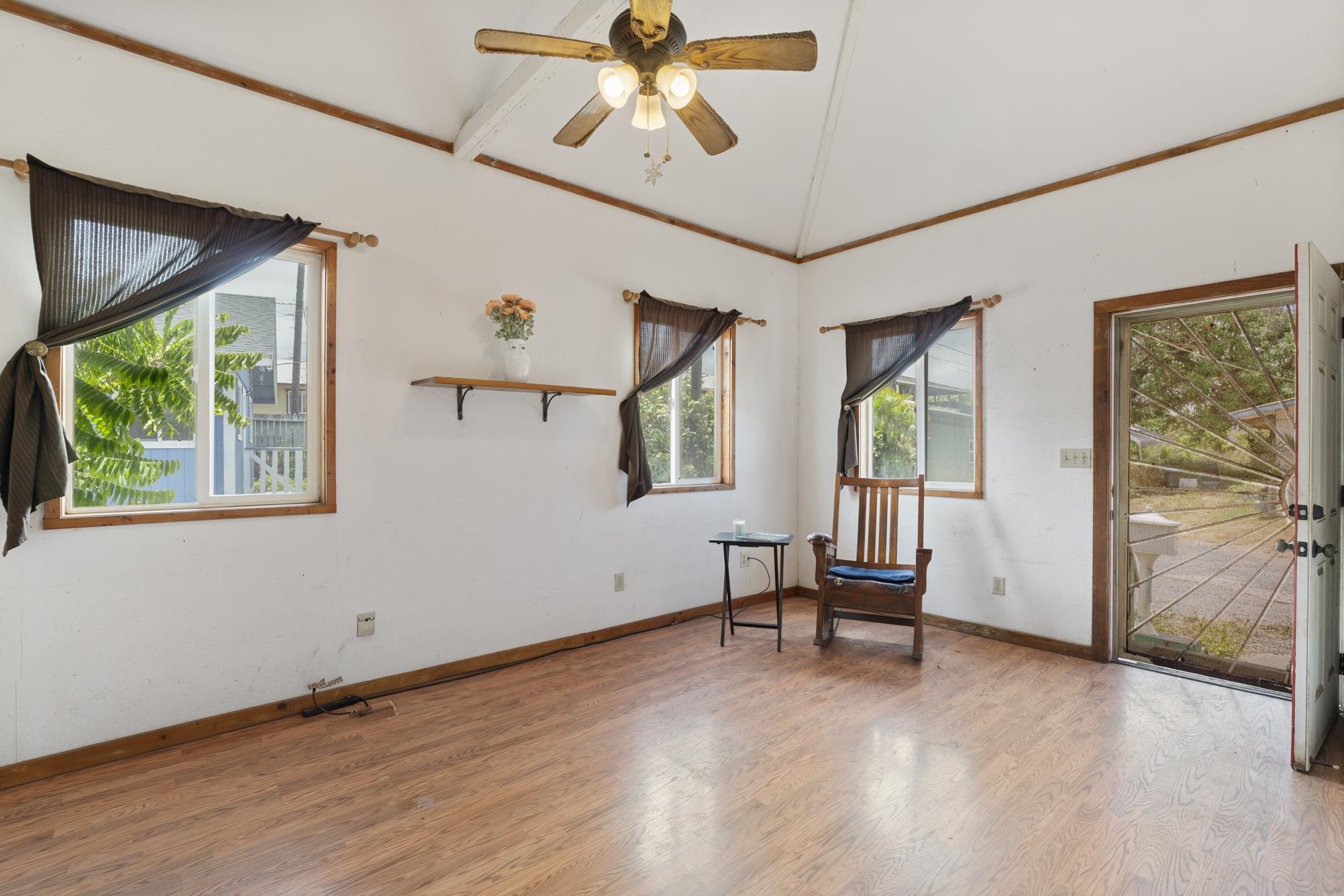 219 Momi Pl Property Photo 5