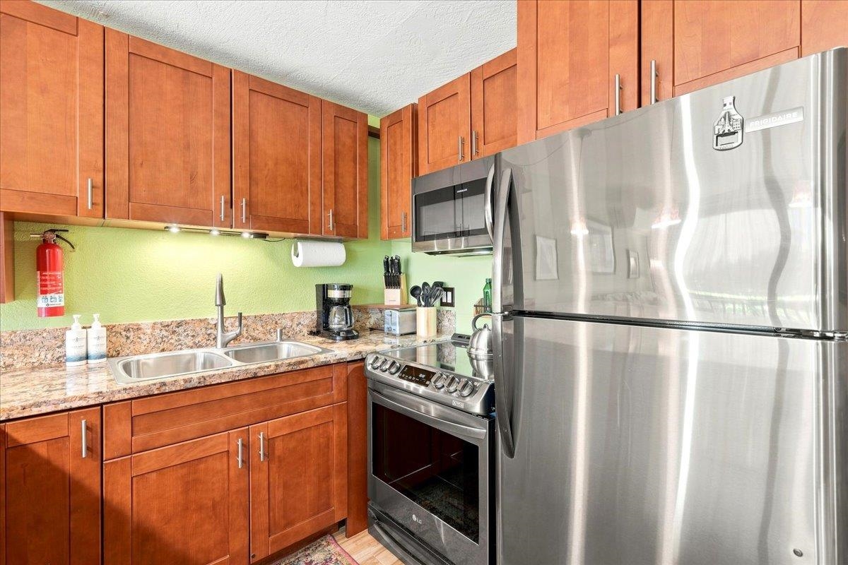 120 Hui Rd F Property Photo 12