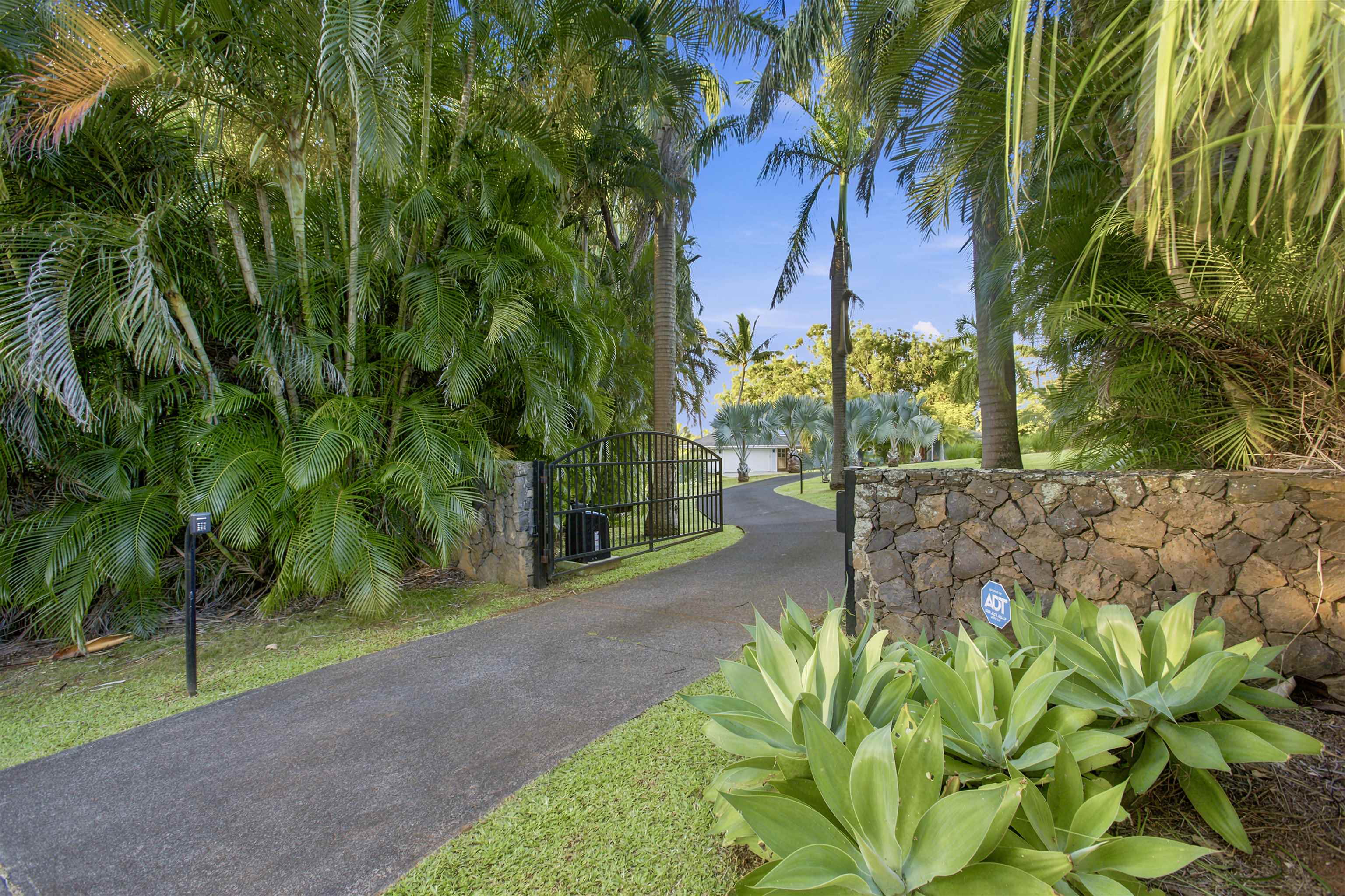 1101 Kauhikoa Rd Property Photo 4