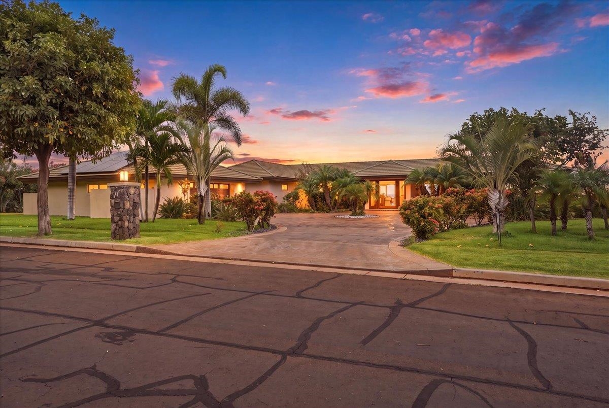 24 Lolii Pl Property Photo 3