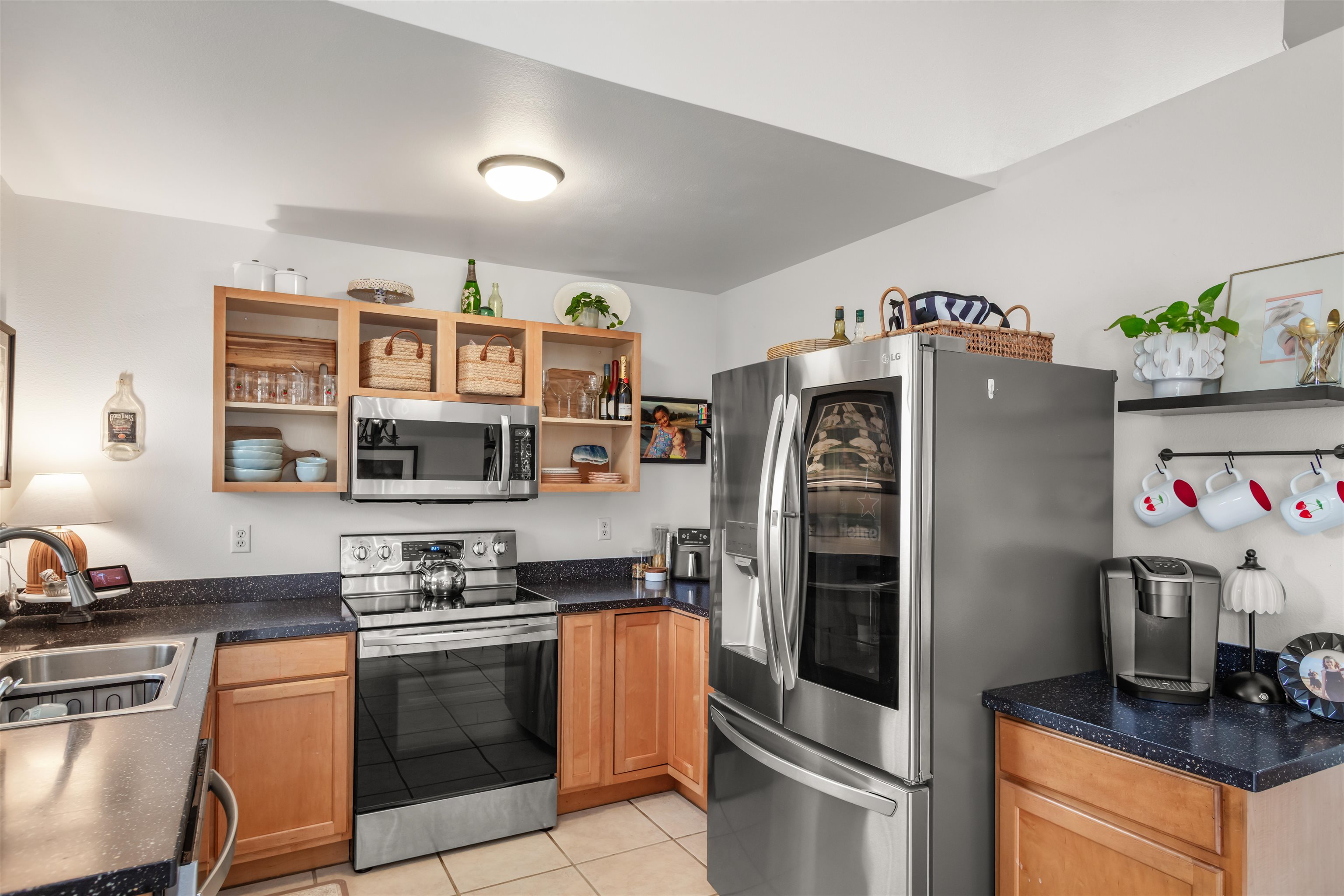 10 Halili Ln Property Photo 3