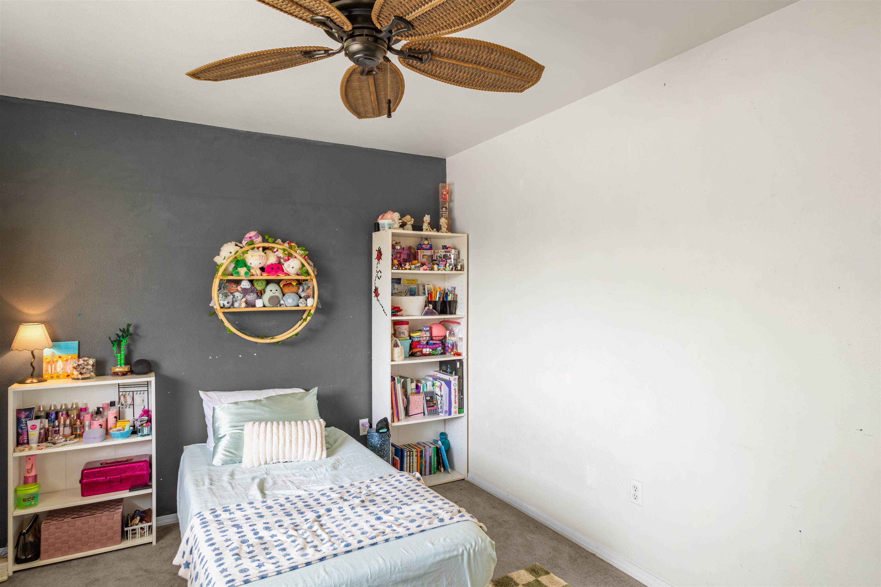 10 Halili Ln Property Photo 14