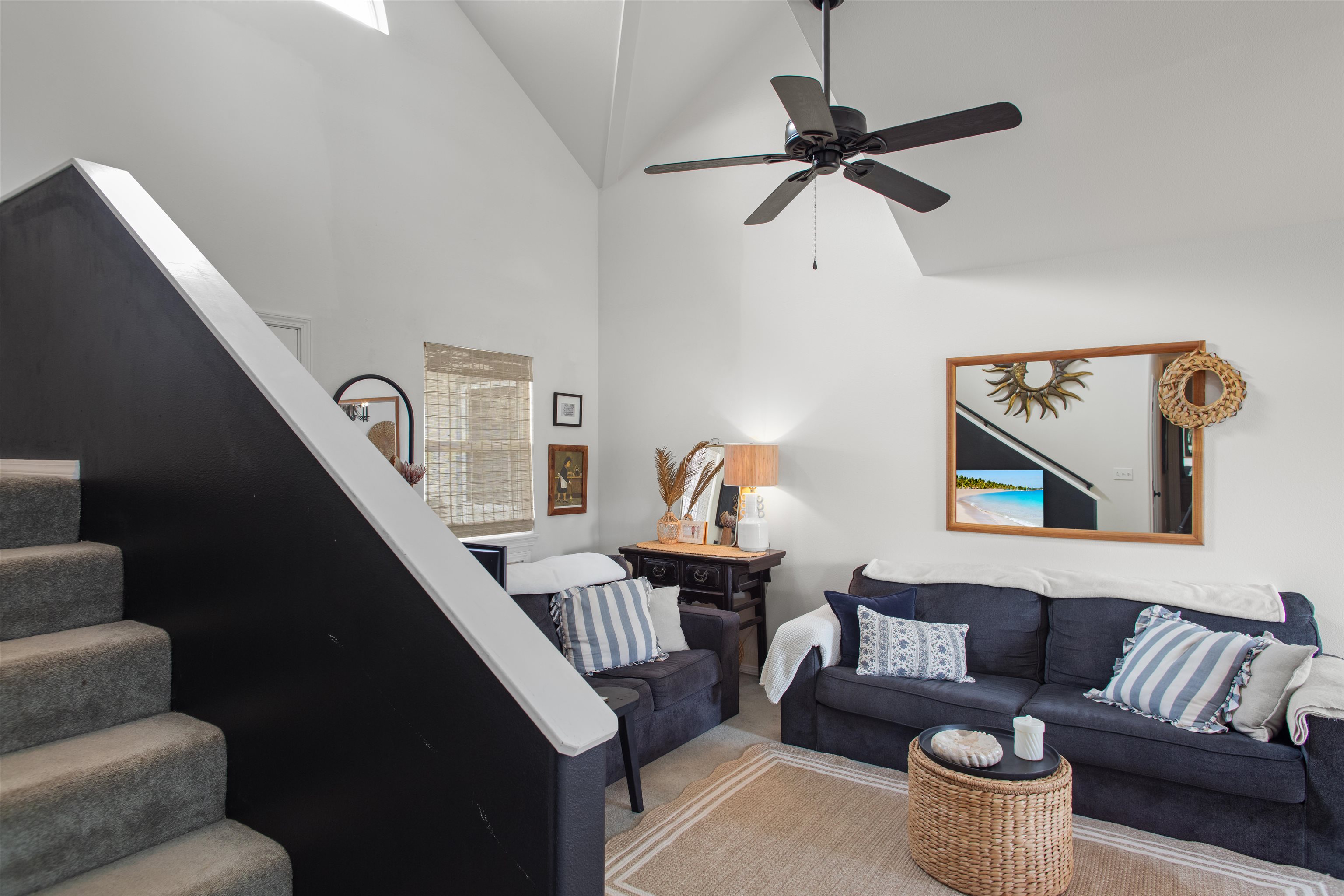 10 Halili Ln Property Photo 18