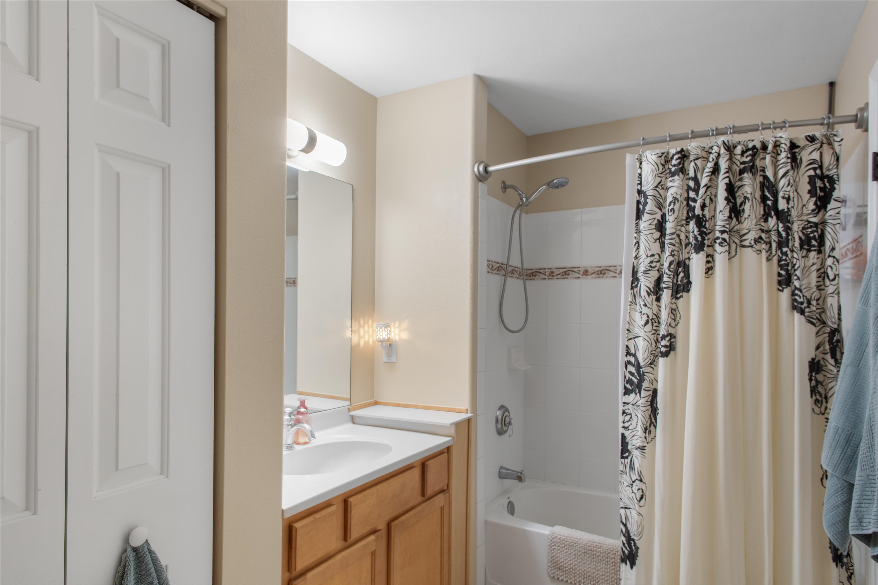 10 Halili Ln Property Photo 44