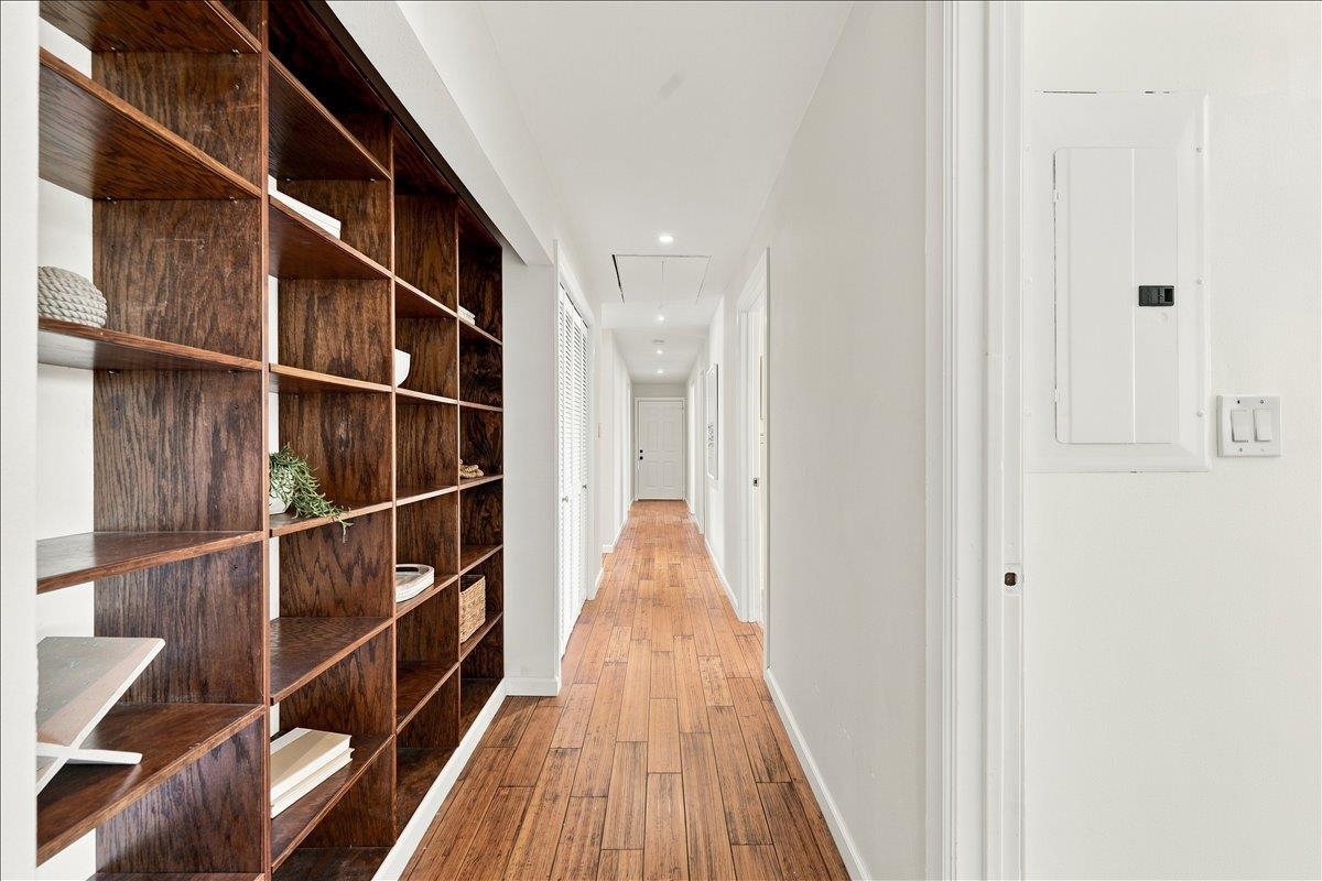 650 Kailana St Property Photo 3