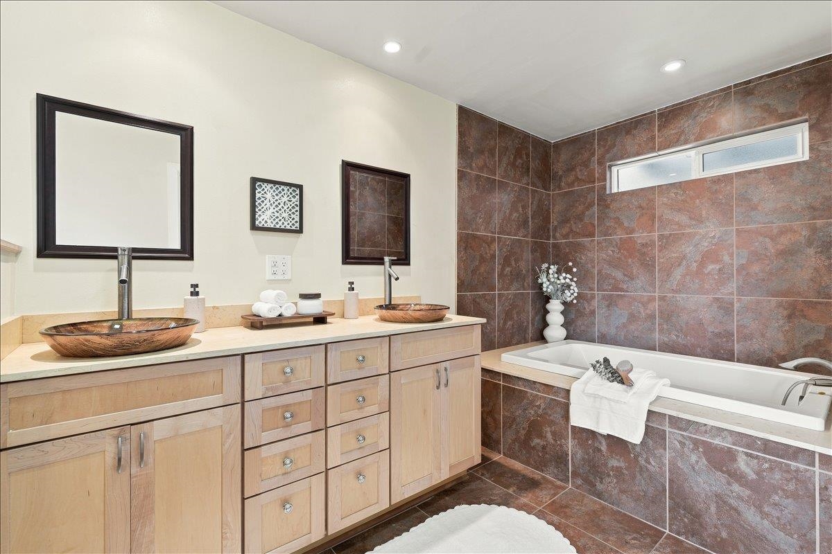 650 Kailana St Property Photo 36