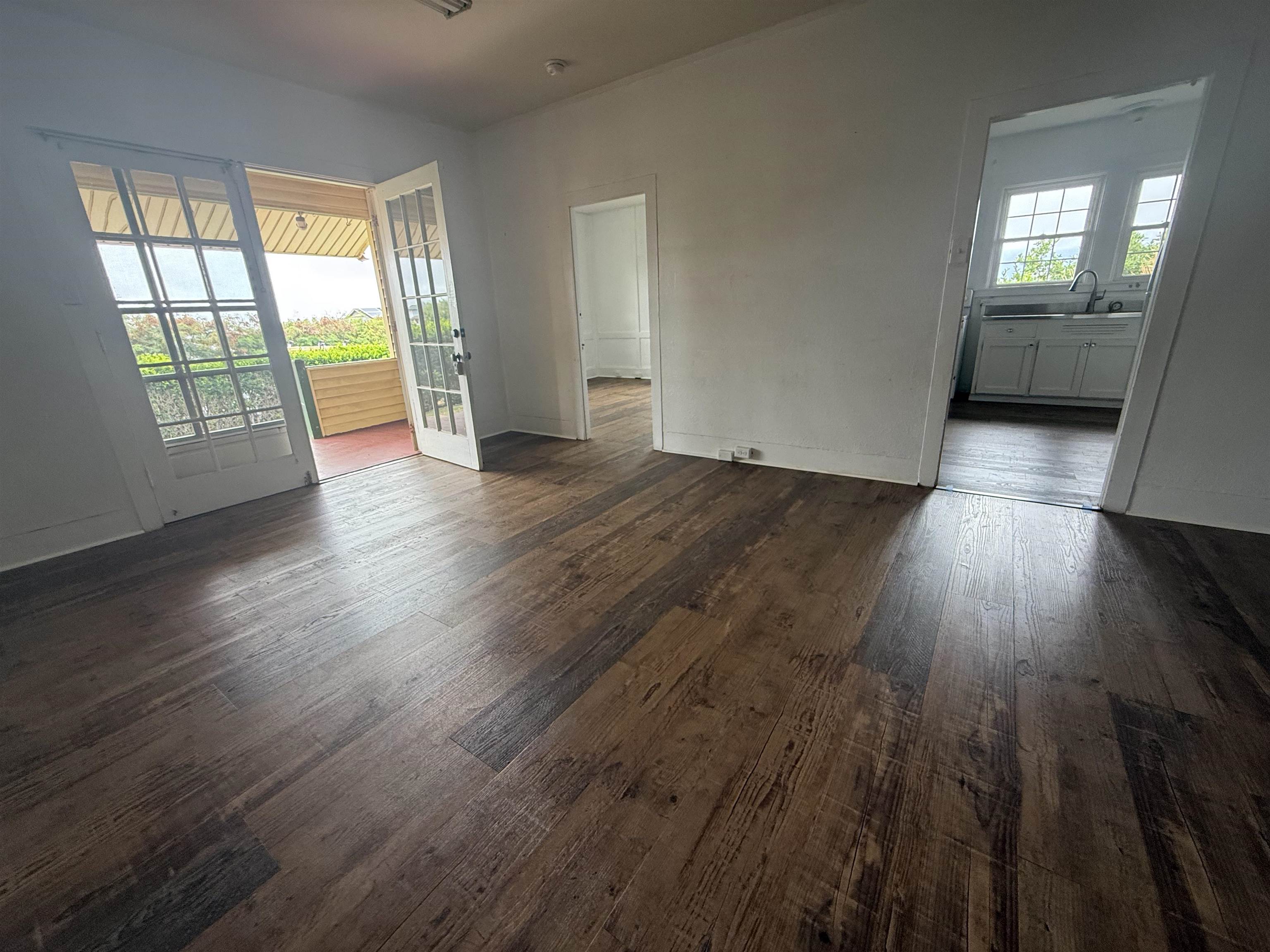 65 W Waiko Rd Property Photo 5