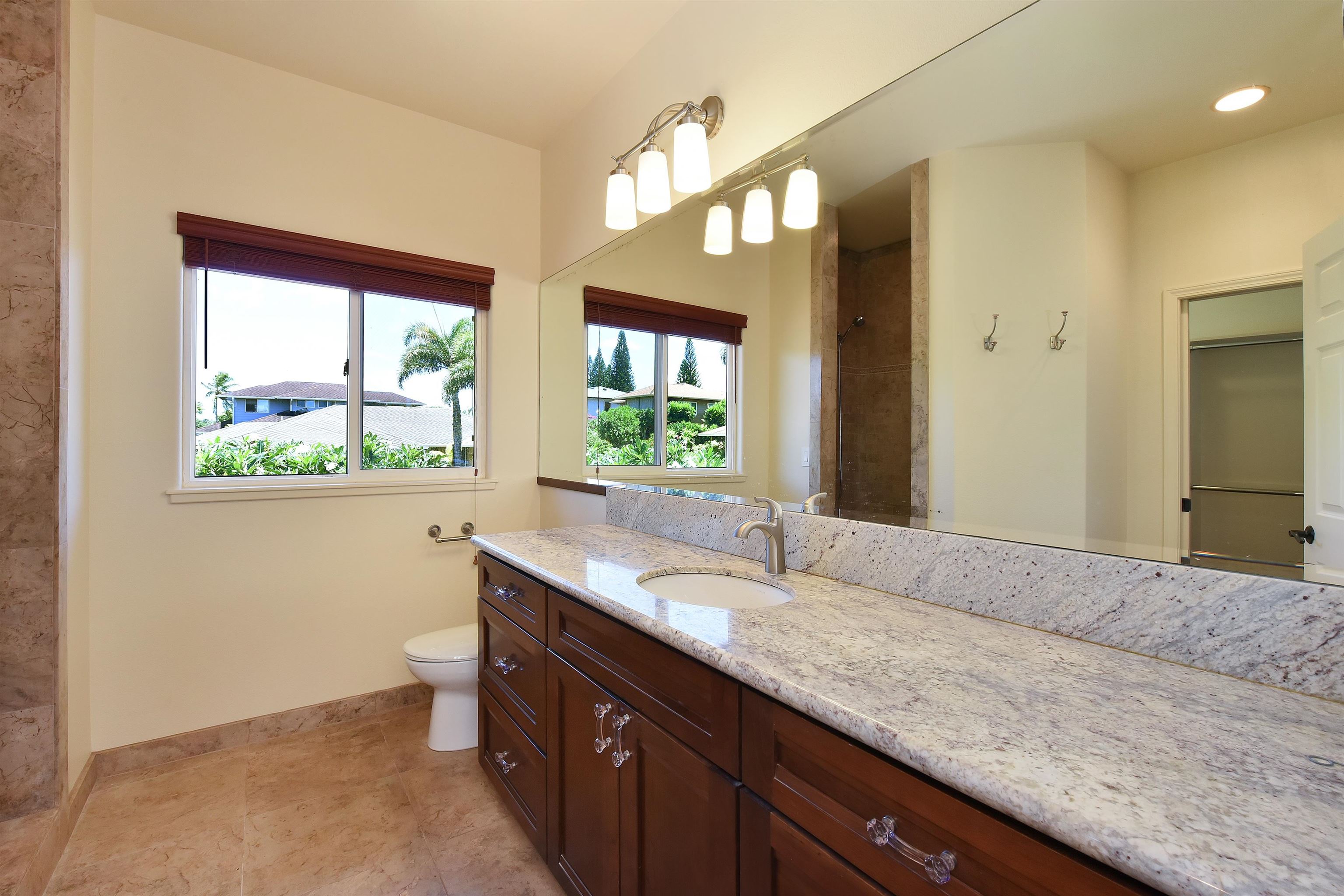 6 Iris Pl Property Photo 40