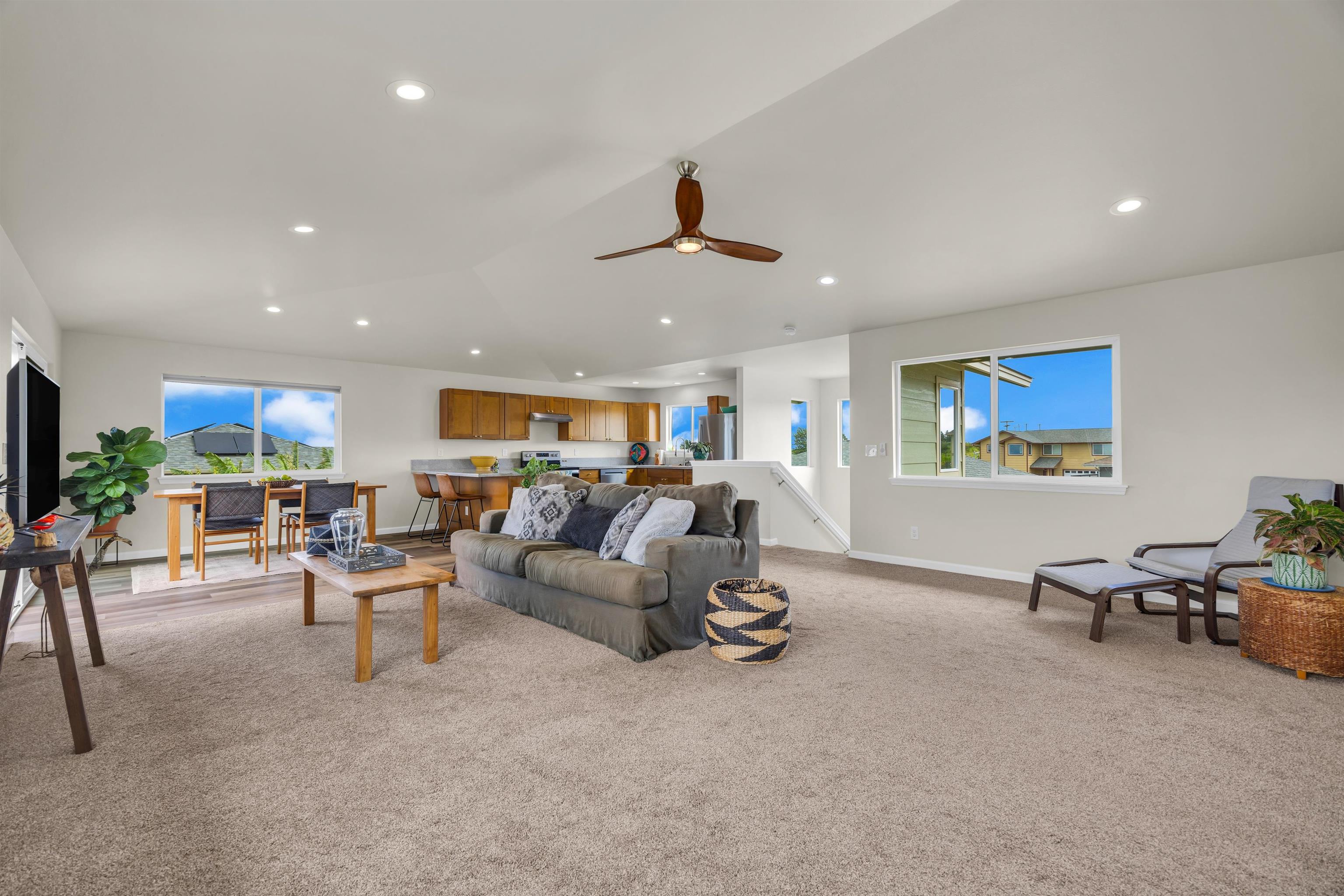 136 Tam Yau Pl Property Photo 8