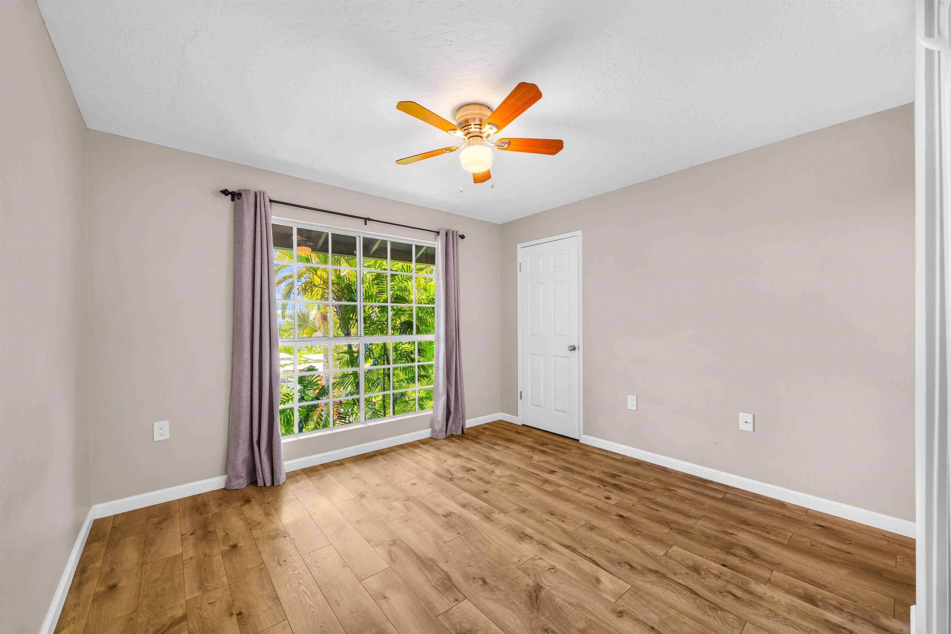 160 Keonekai Rd Property Photo 14