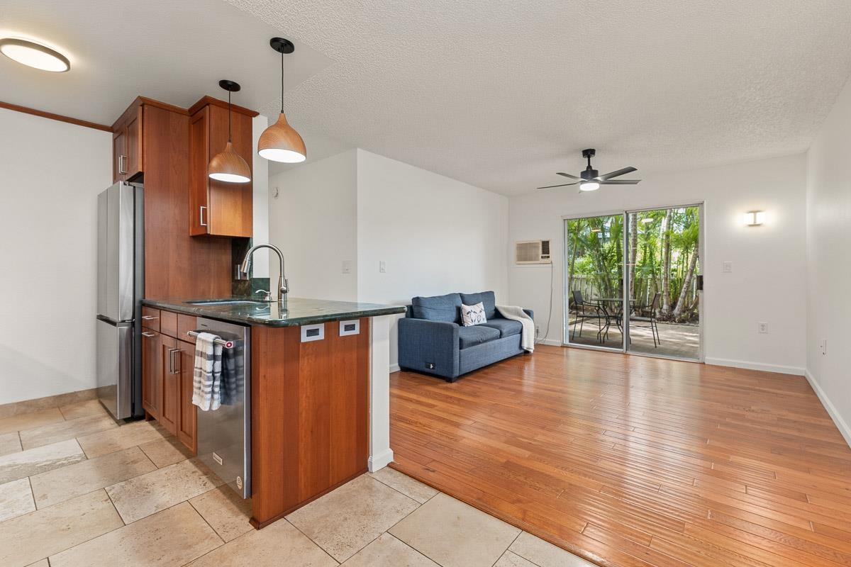 160 Keonekai Rd Property Photo 11