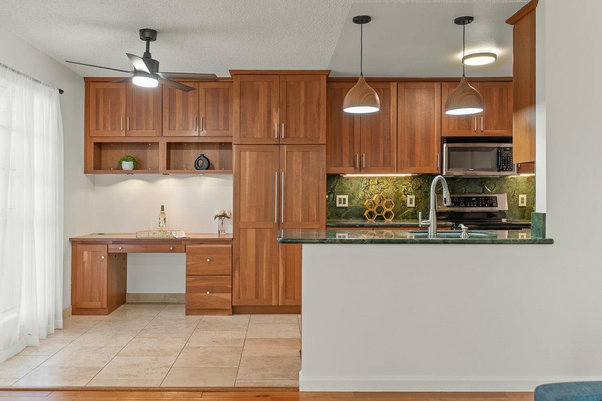 160 Keonekai Rd Property Photo 13