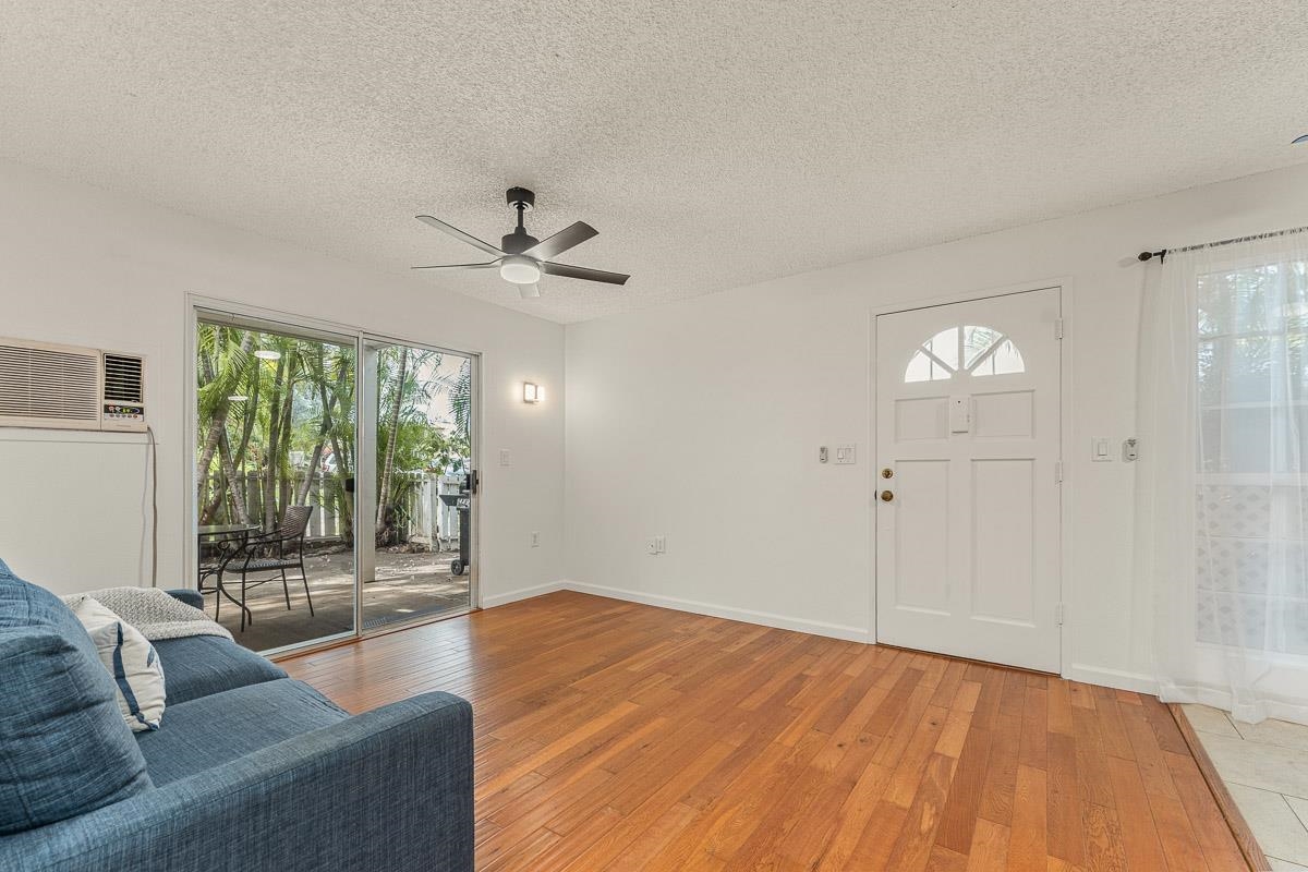 160 Keonekai Rd Property Photo 31