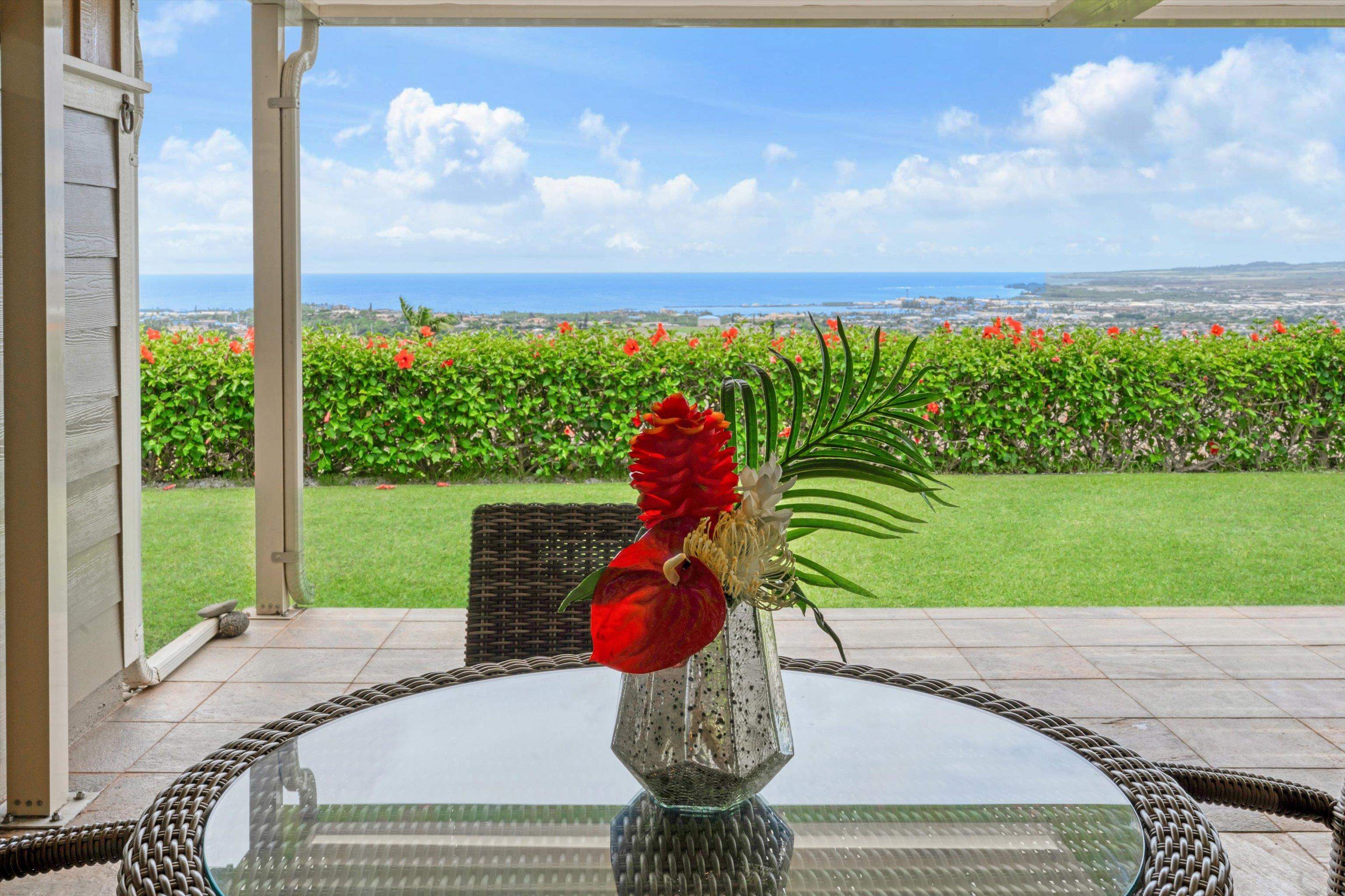 379 Maka Hou Loop Property Photo 4