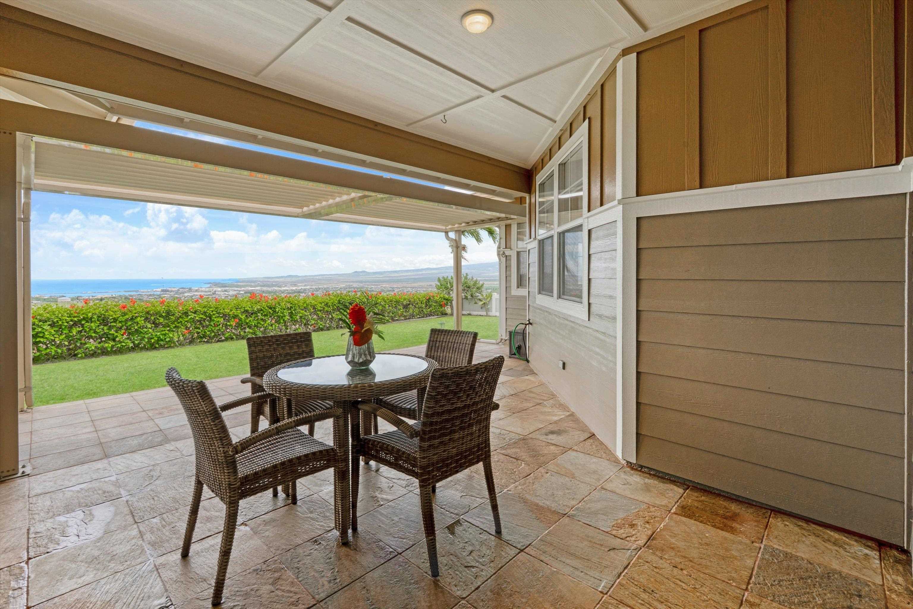379 Maka Hou Loop Property Photo 24